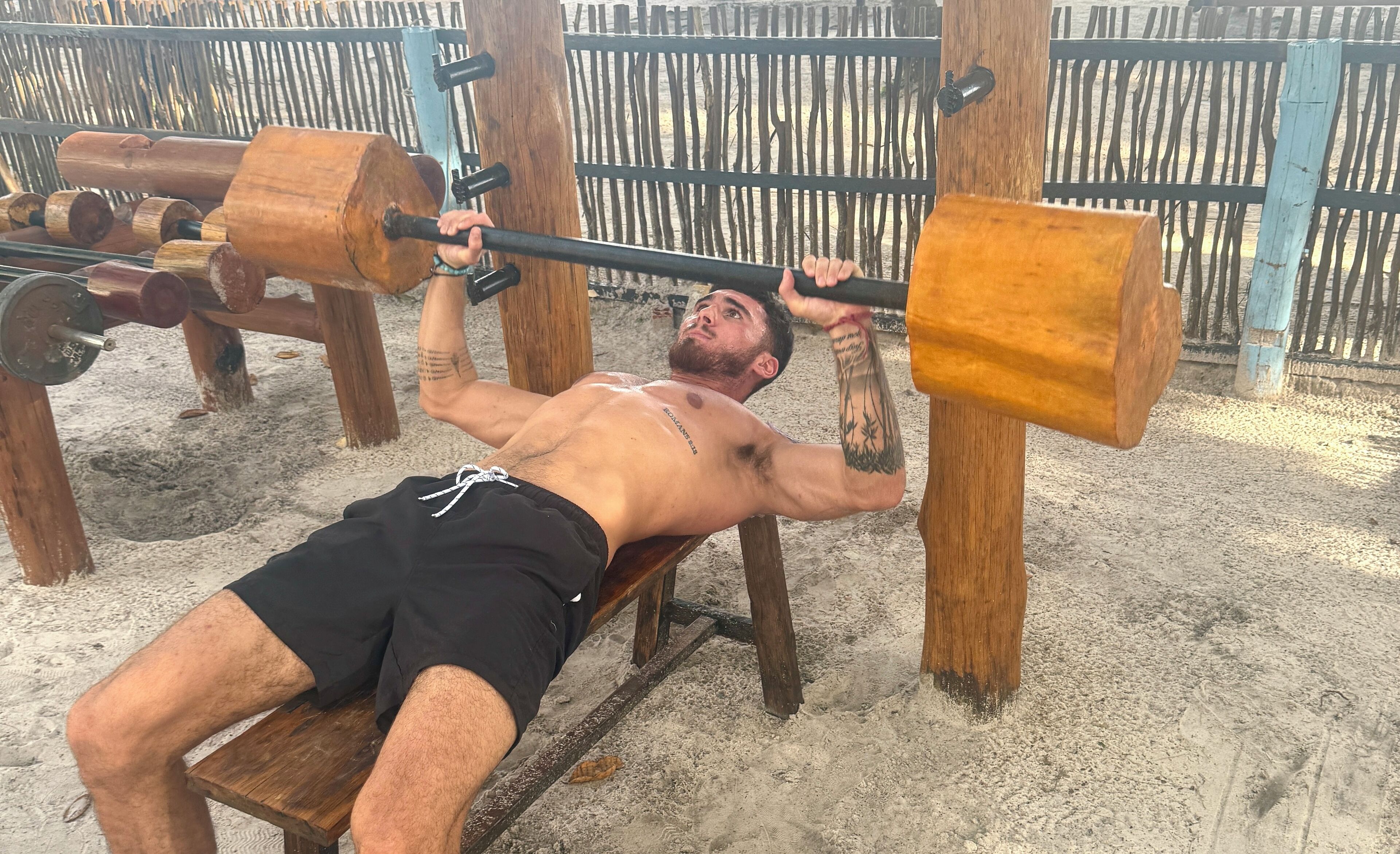 Mad Monkey Koh Rong Samloem