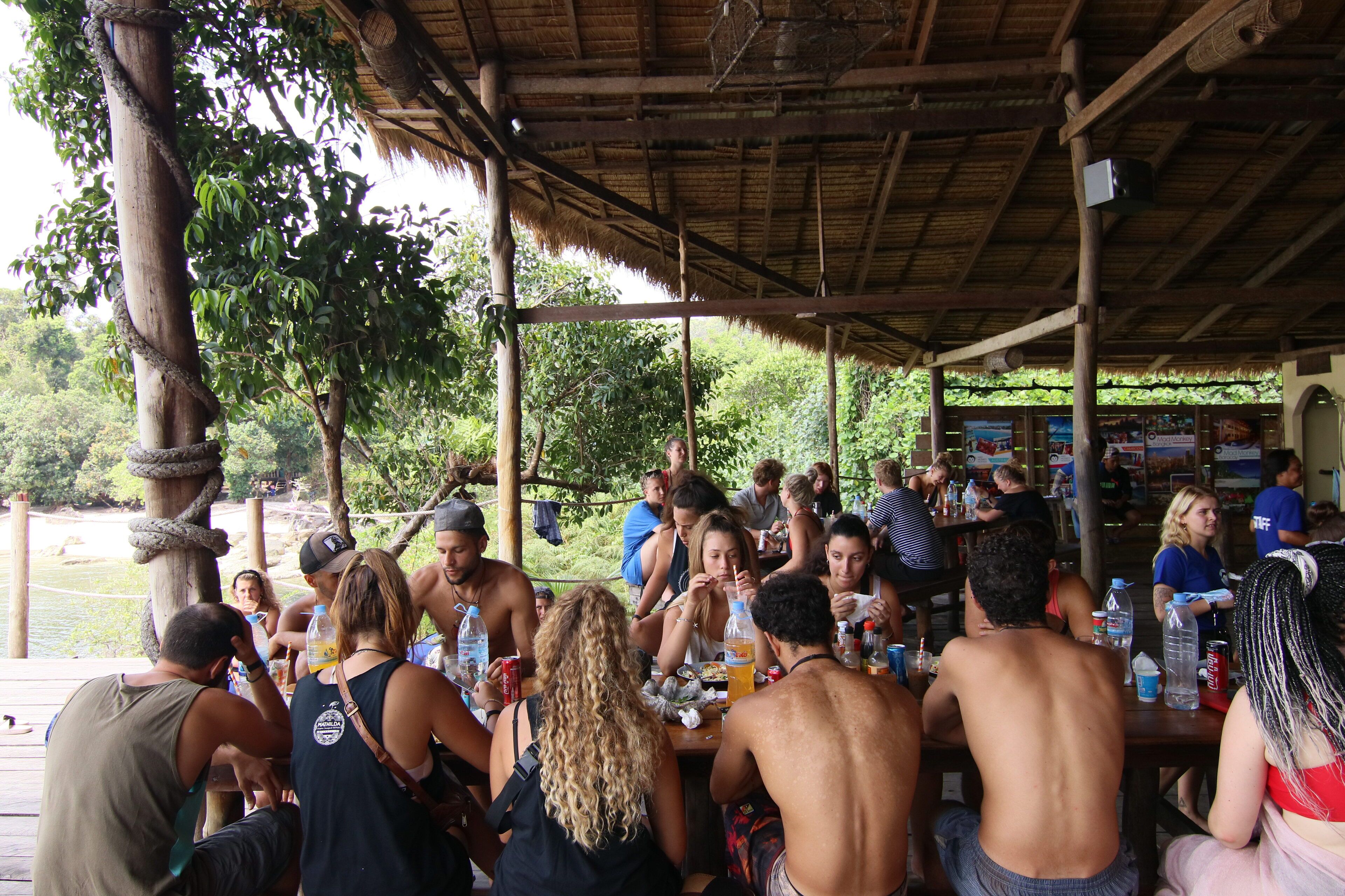 Mad Monkey Koh Rong Samloem