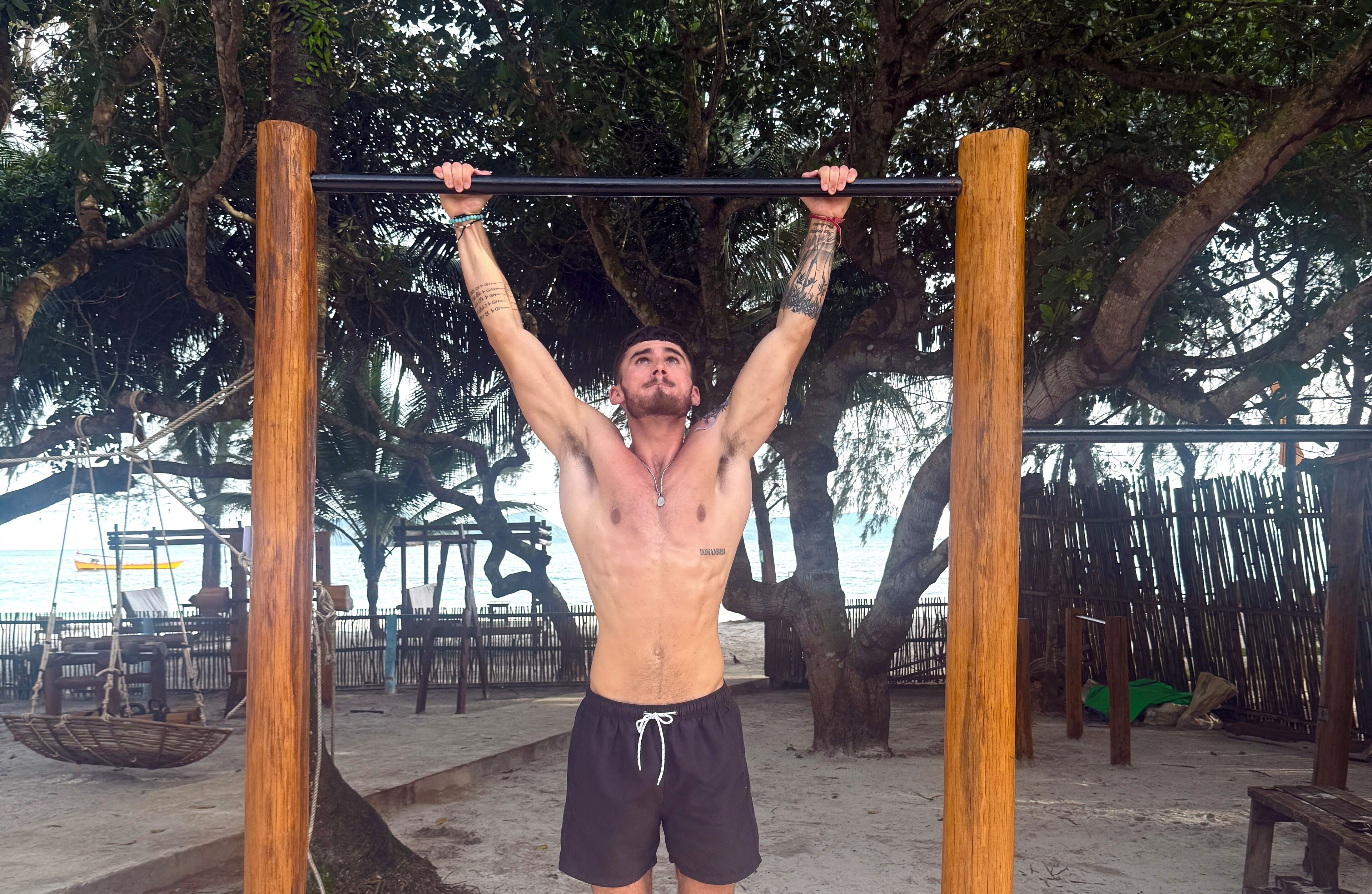 Mad Monkey Koh Rong Samloem
