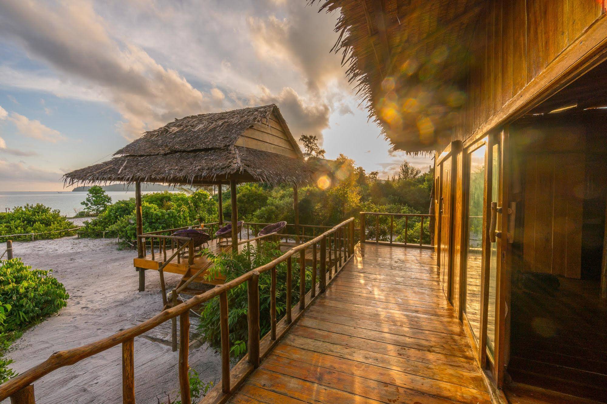 Royal Retreat Resort