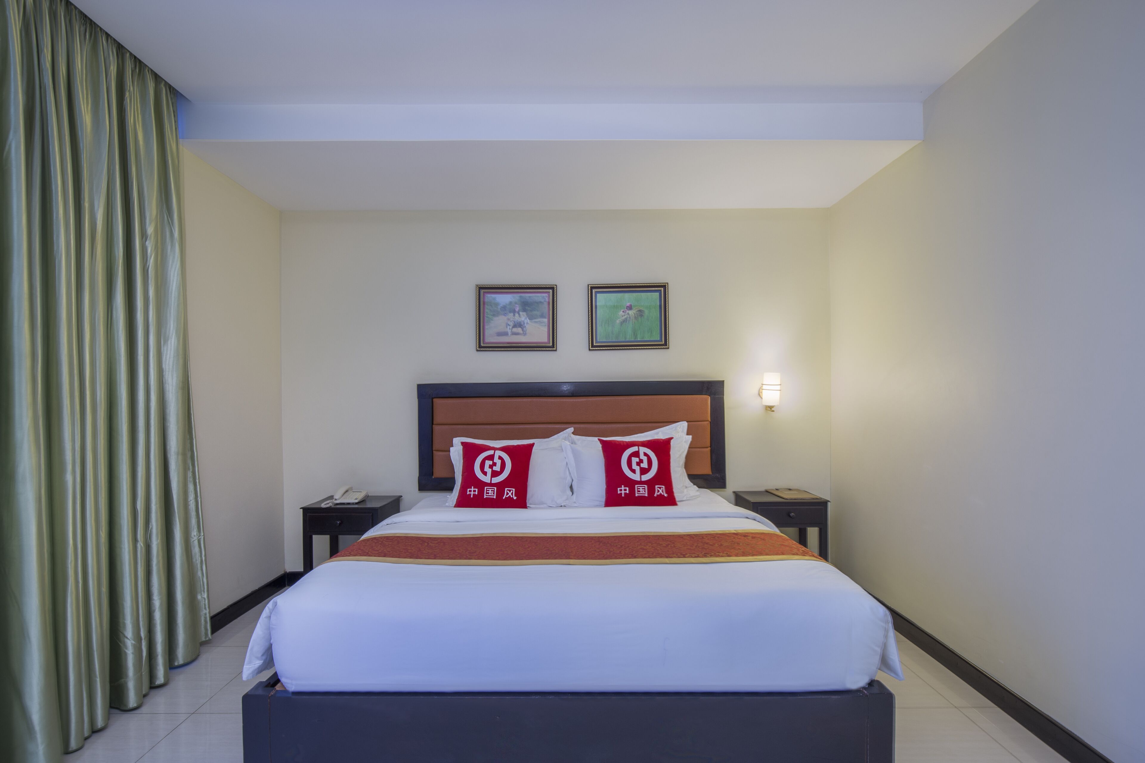 China Wind Holiday Hotel