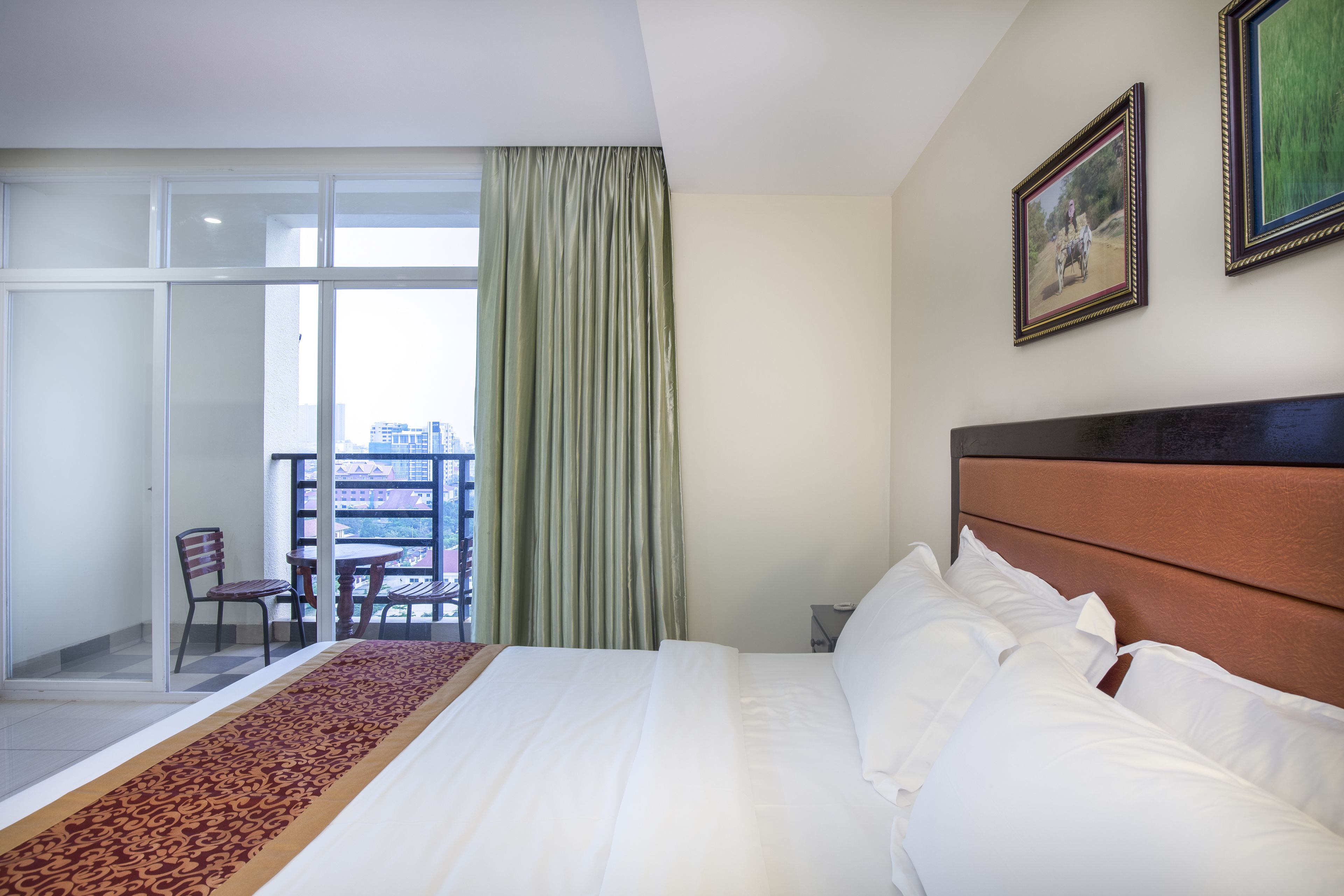 China Wind Holiday Hotel