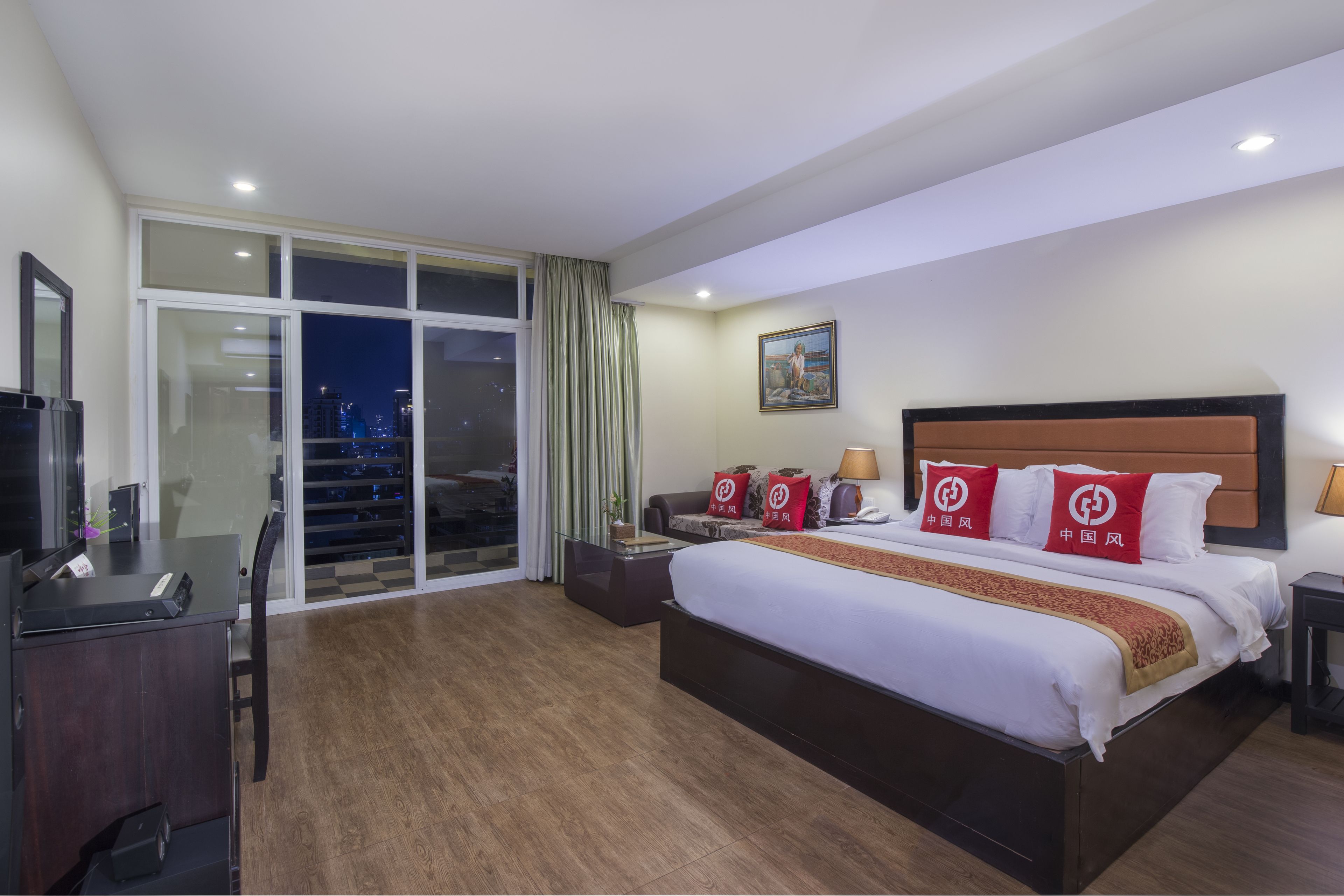 China Wind Holiday Hotel