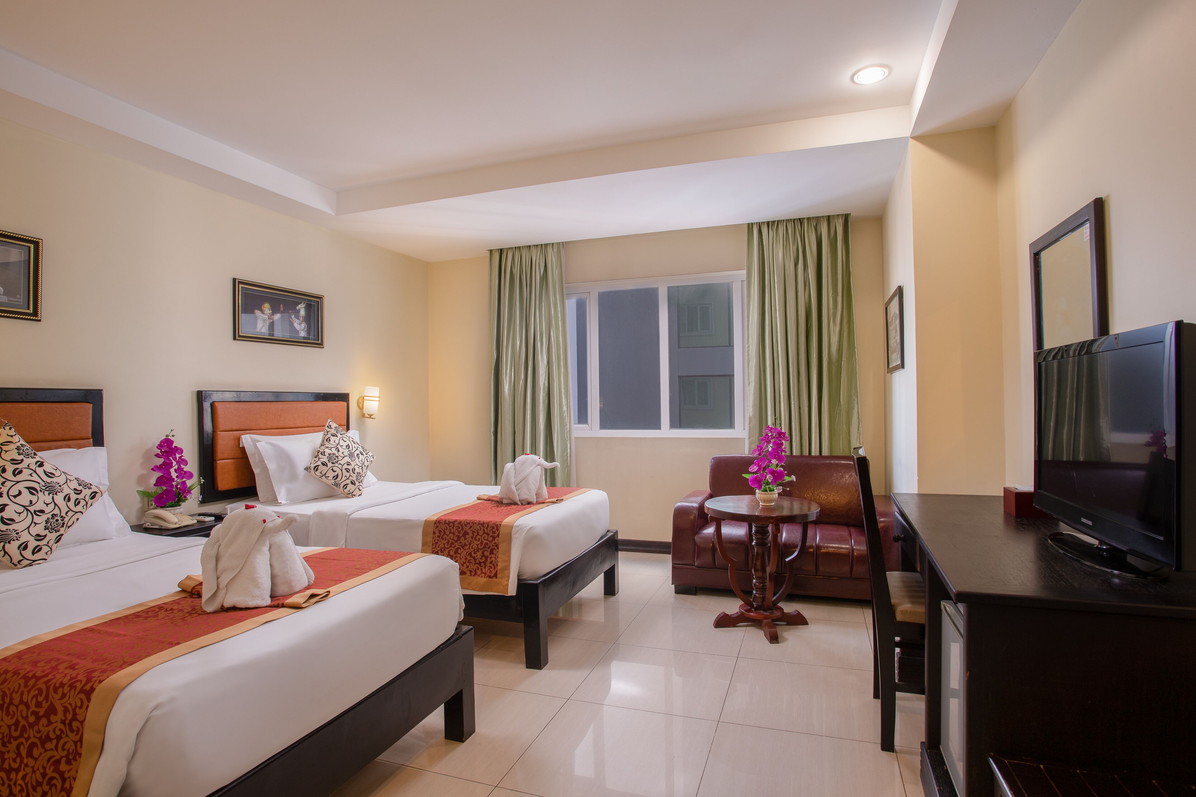 China Wind Holiday Hotel