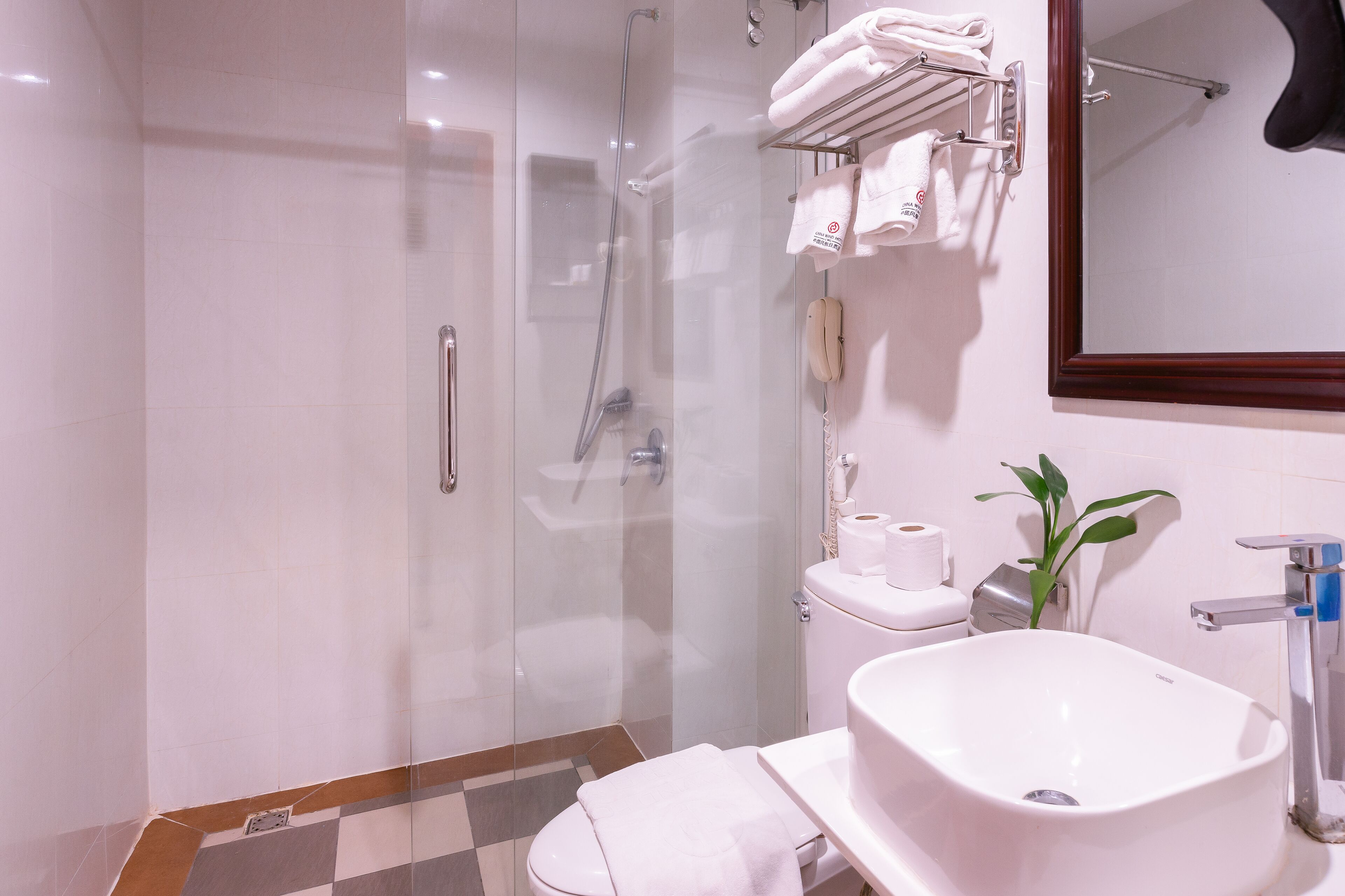 China Wind Holiday Hotel