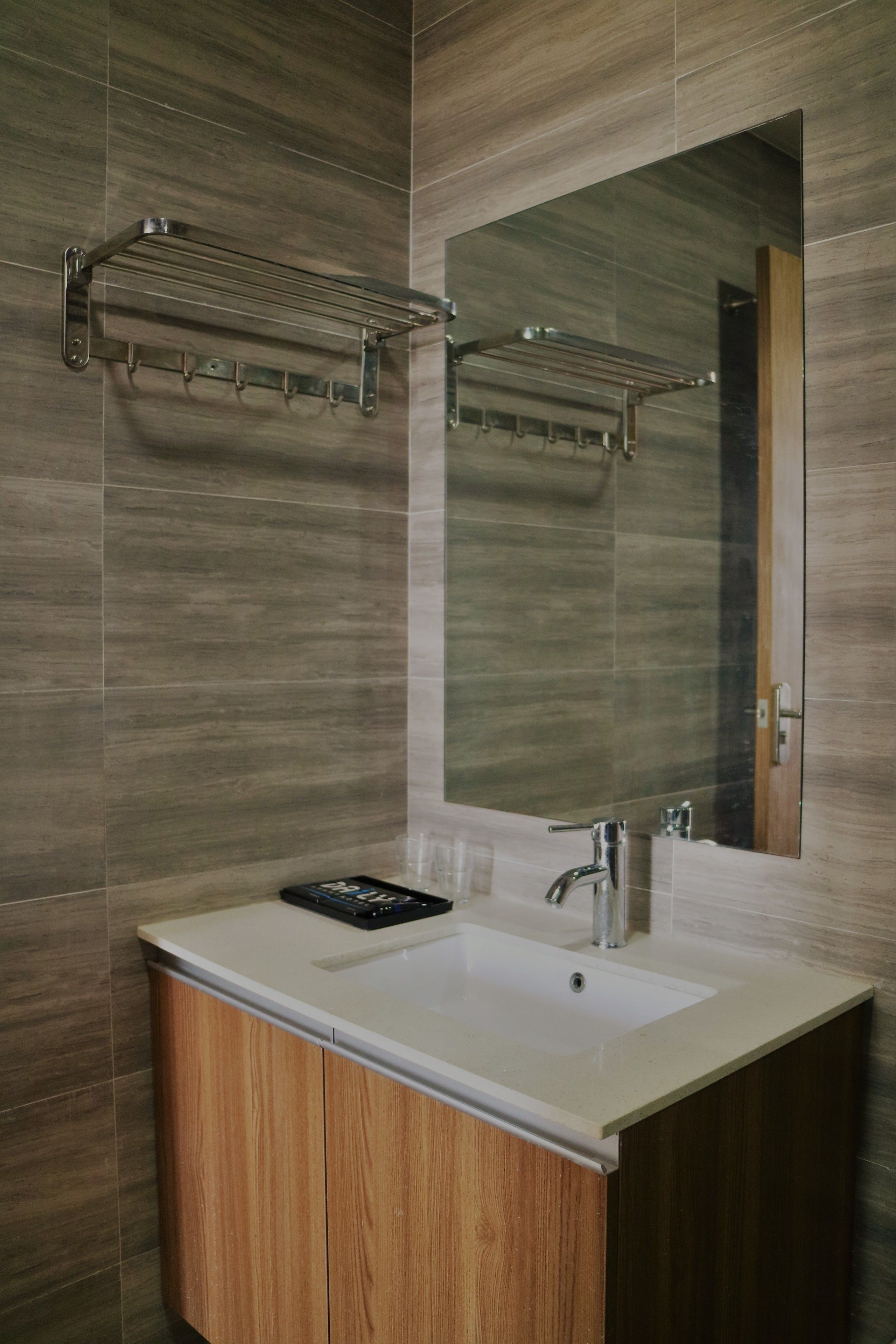D Suites