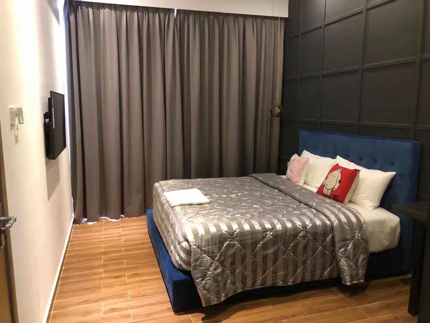 D Suites