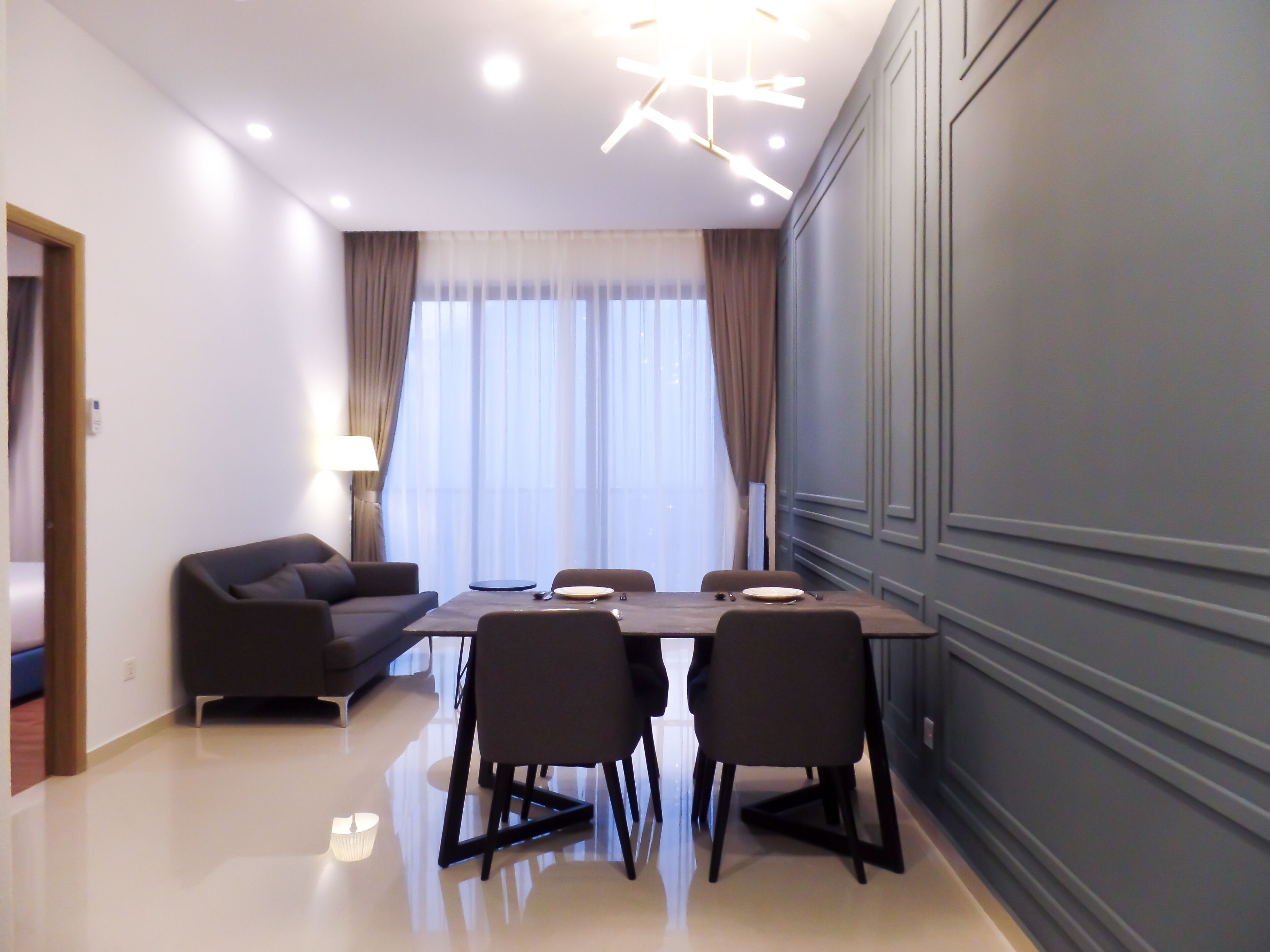 D Suites