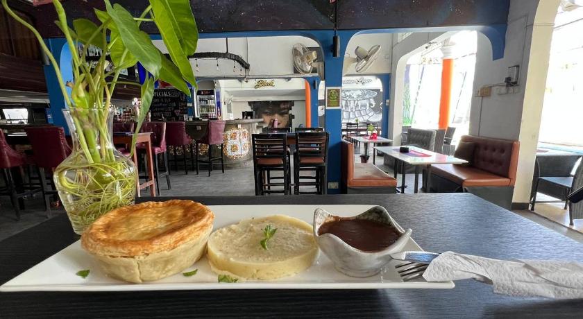 Eighty8 Backpackers Hostel