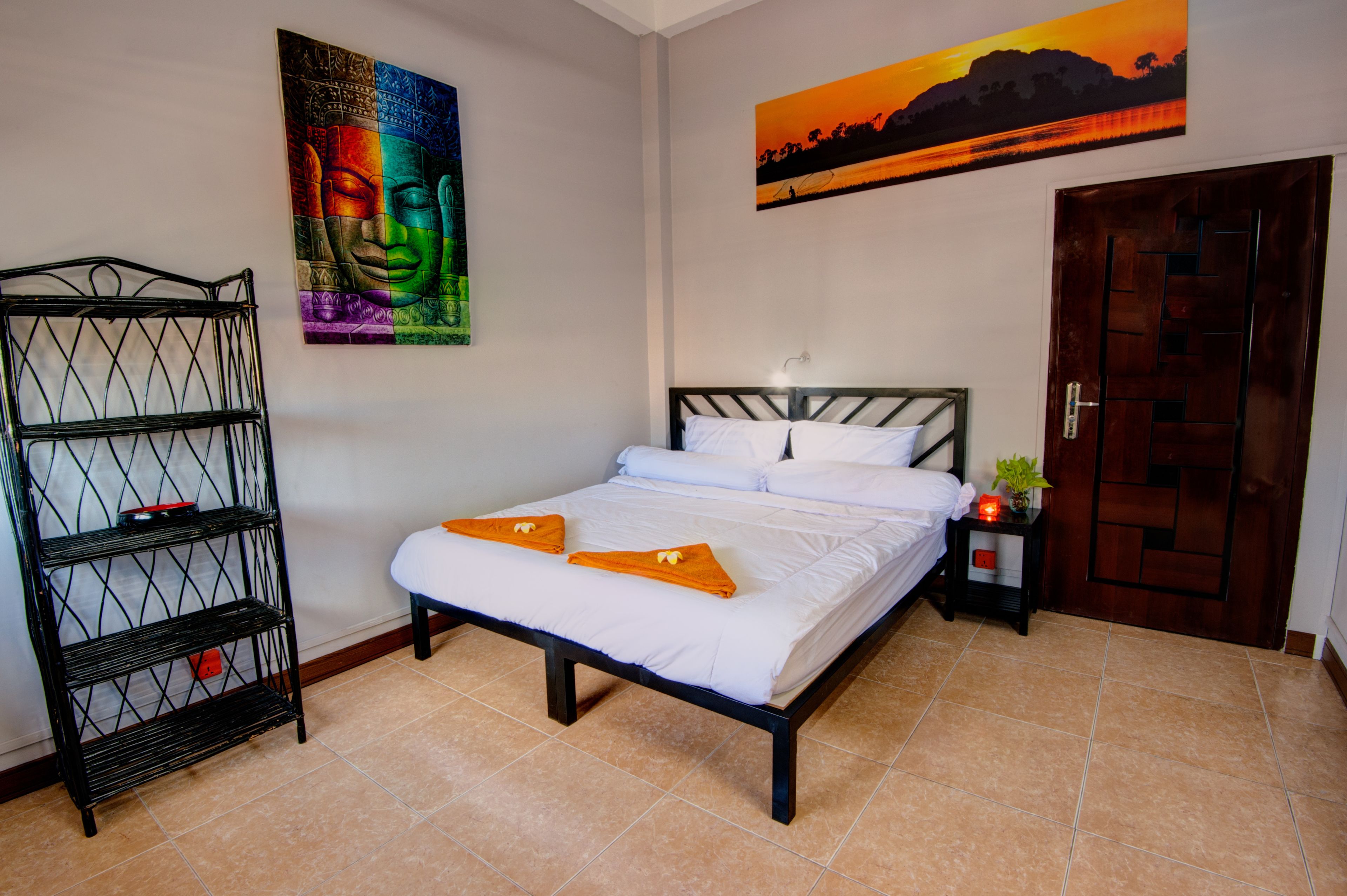 Eighty8 Backpackers Hostel