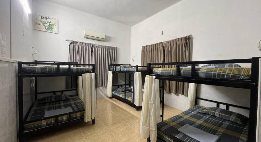 Eighty8 Backpackers Hostel