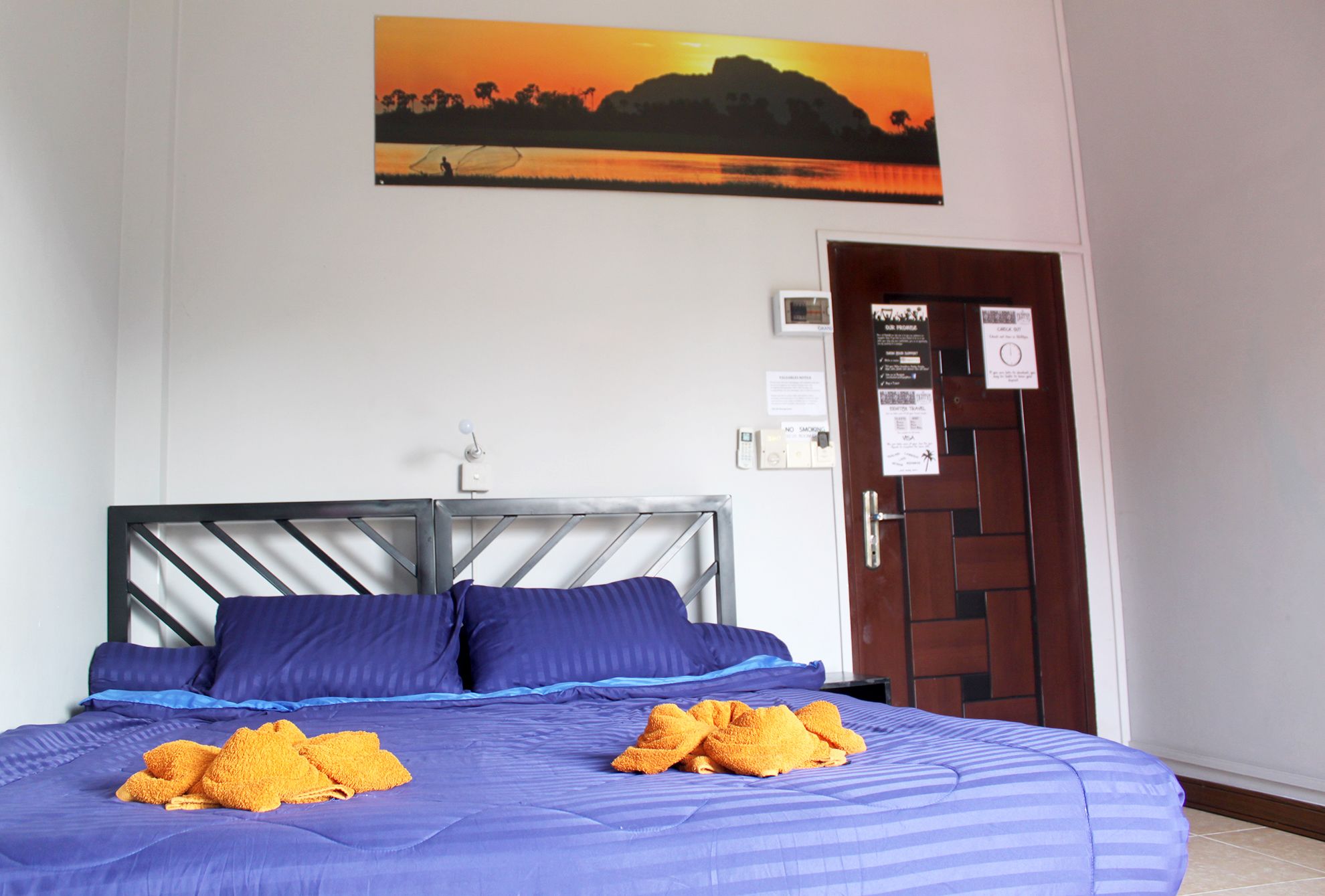 Eighty8 Backpackers Hostel