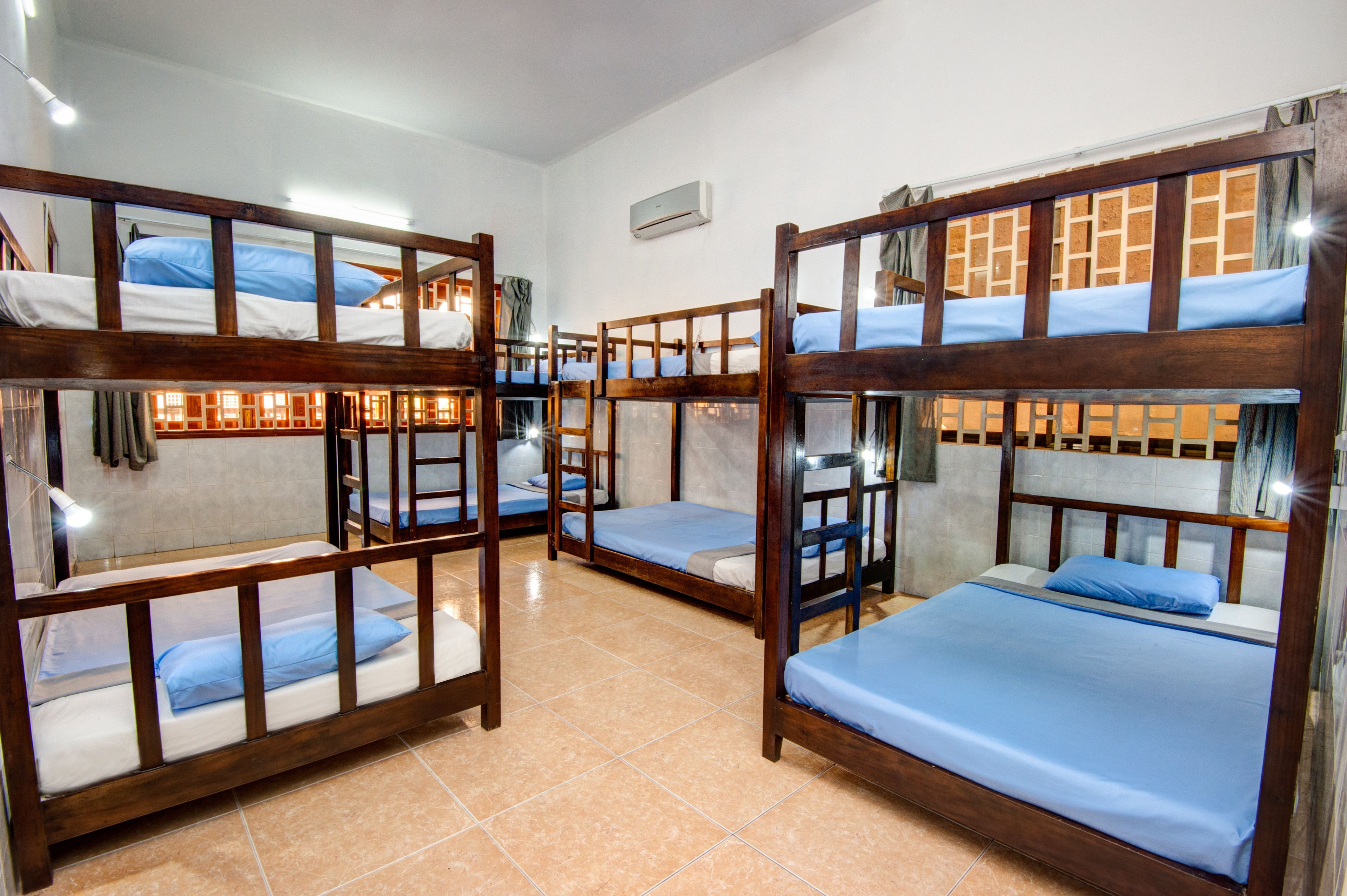 Eighty8 Backpackers Hostel