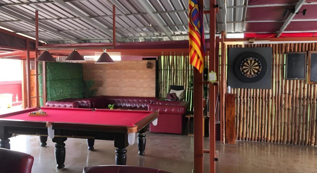 Eighty8 Backpackers Hostel