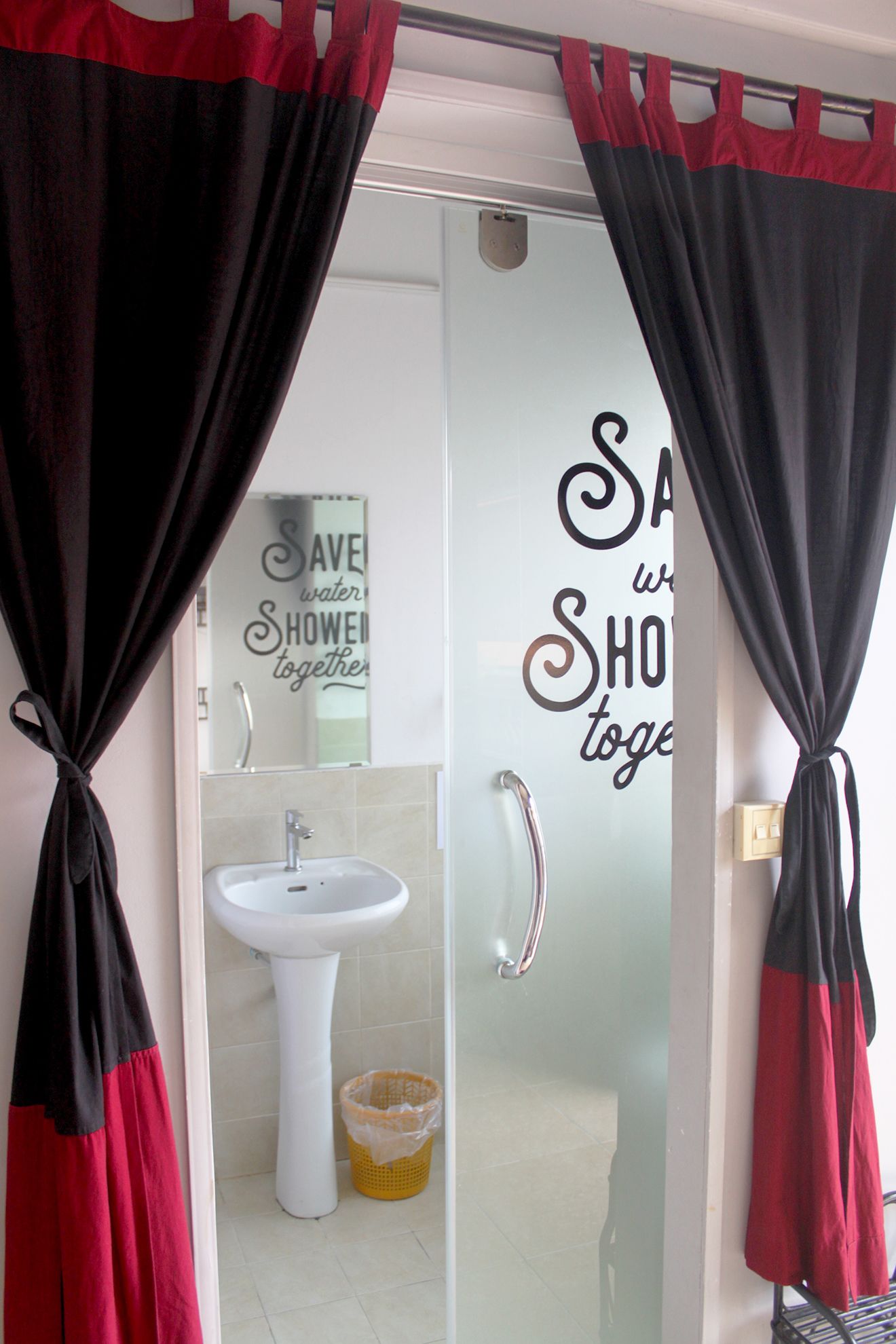 Eighty8 Backpackers Hostel