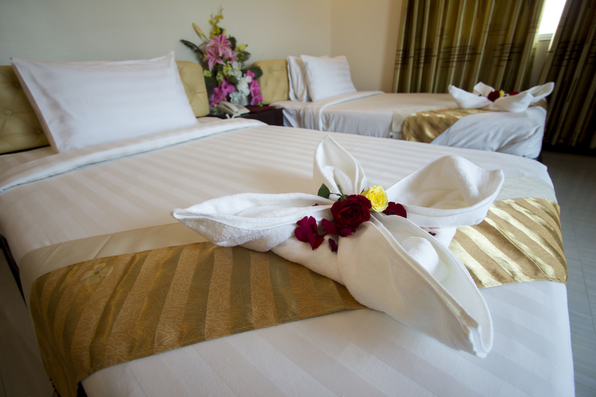 Good Luck Day Hotel