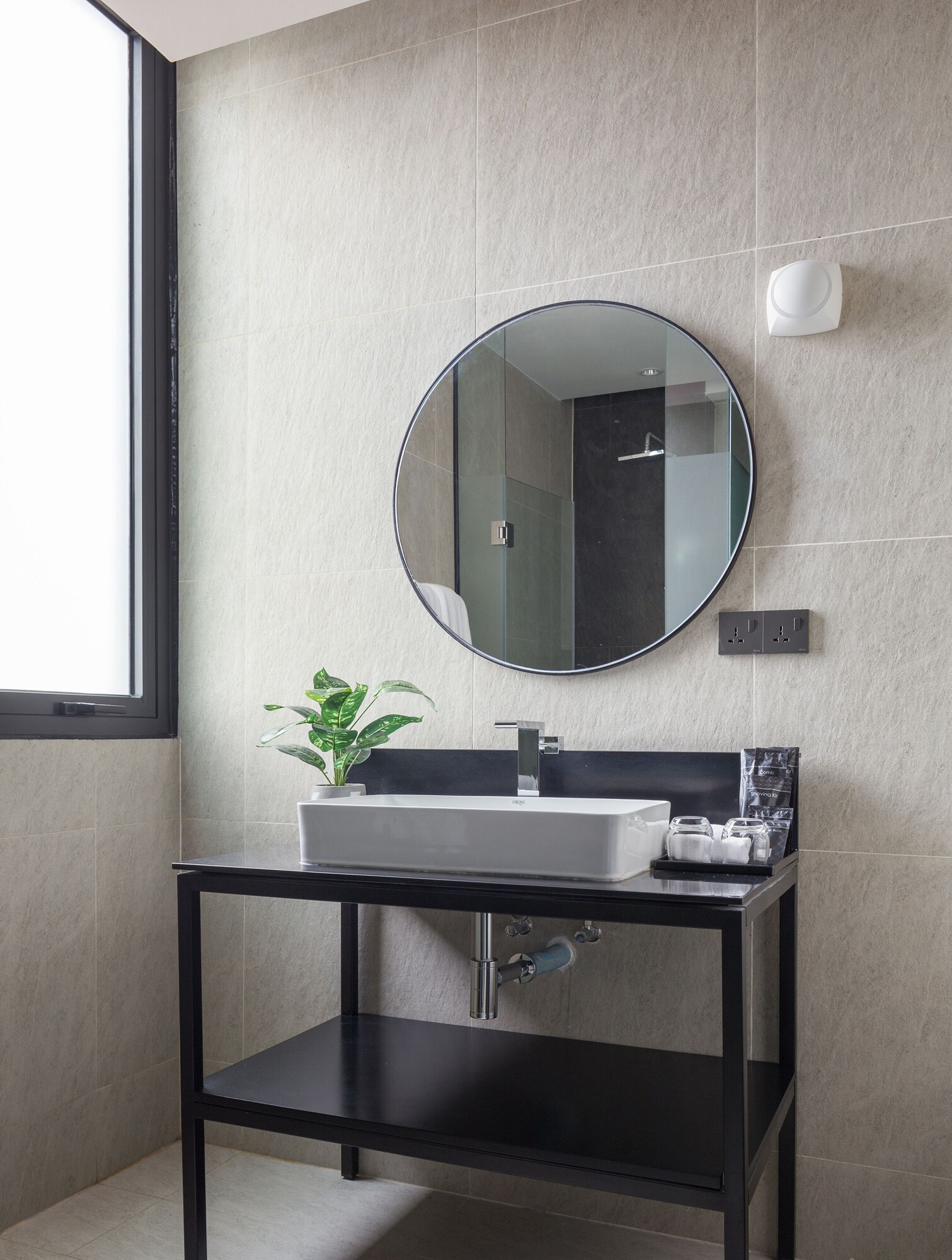 Luxcity Hotel & Apartment