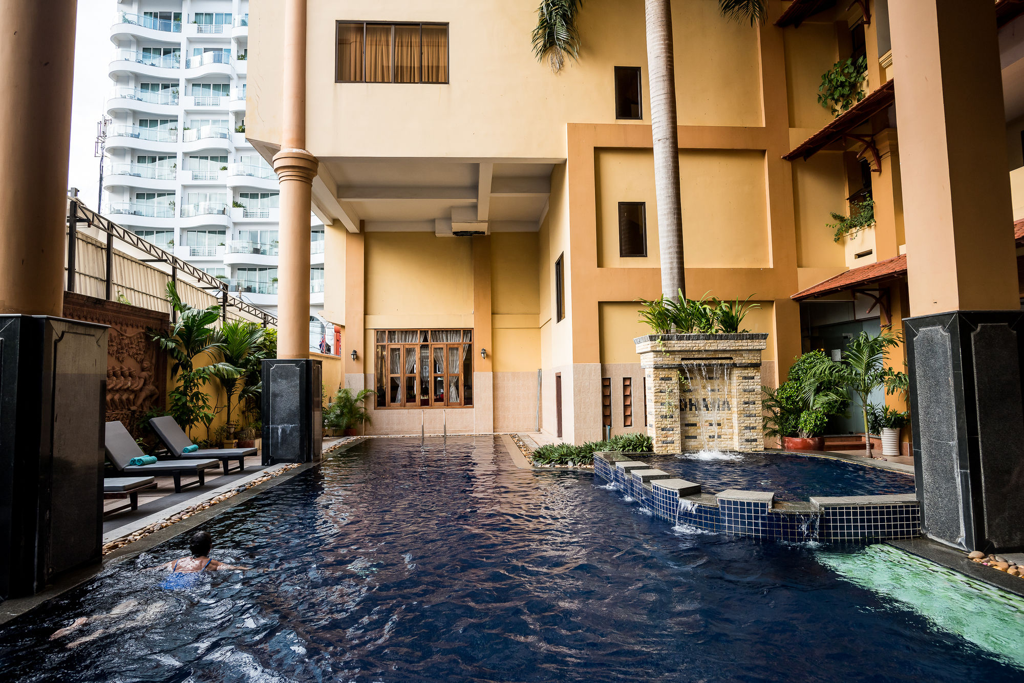 Ohana Phnom Penh Palace Hotel