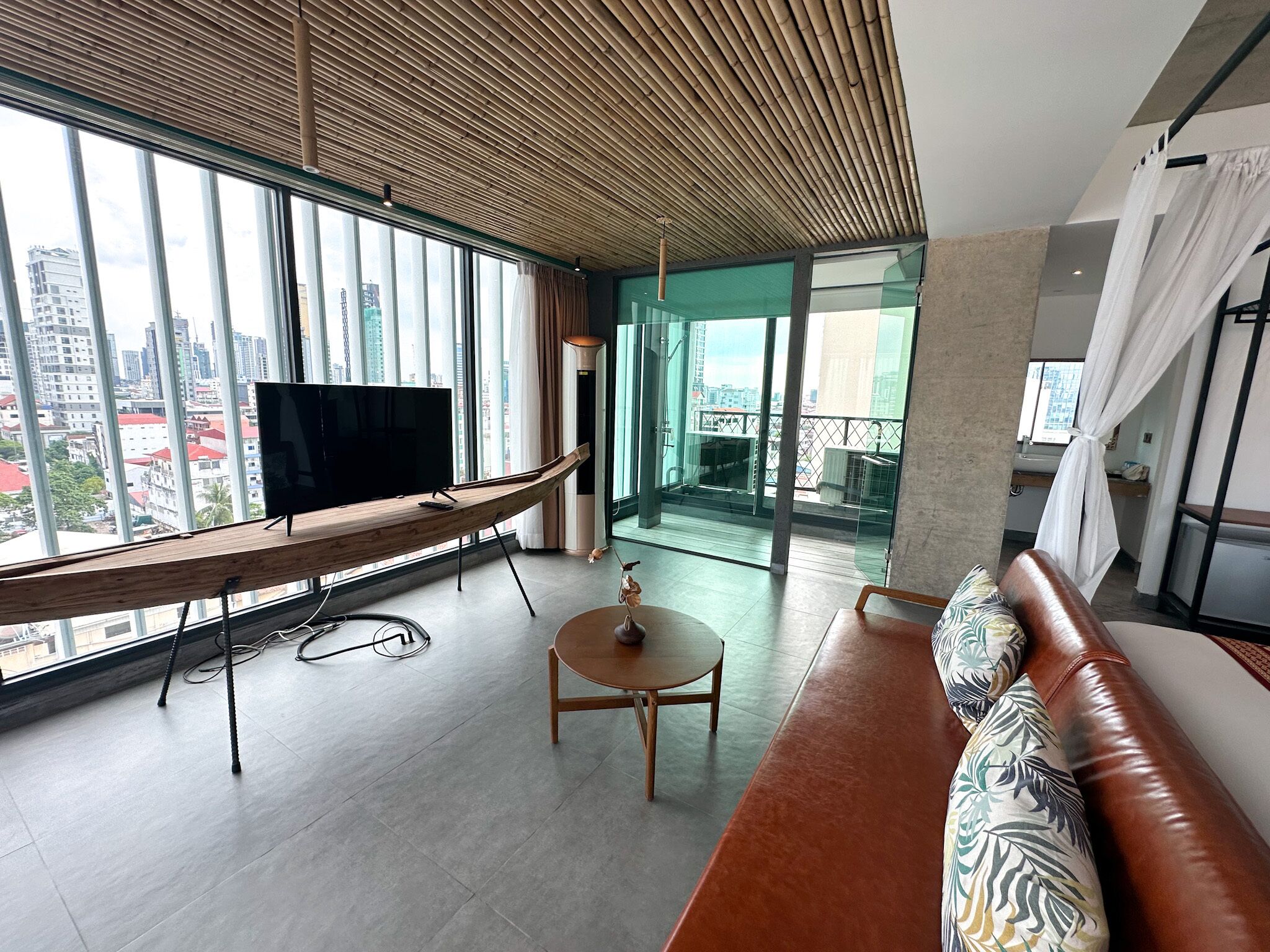 Royal Palace Suites Hotel by Caerus