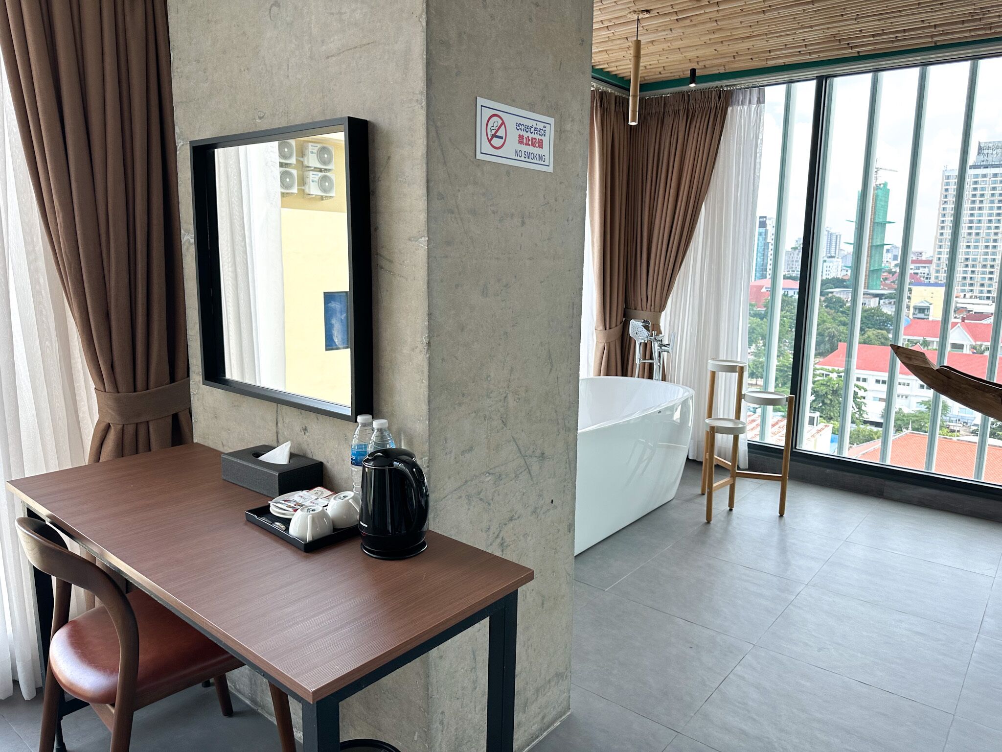 Royal Palace Suites Hotel by Caerus