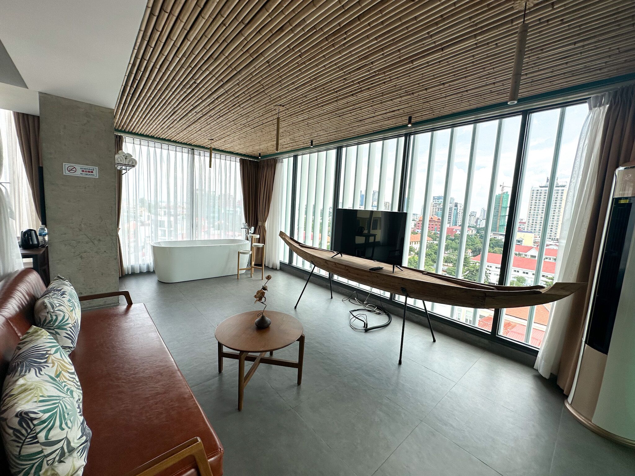 Royal Palace Suites Hotel by Caerus