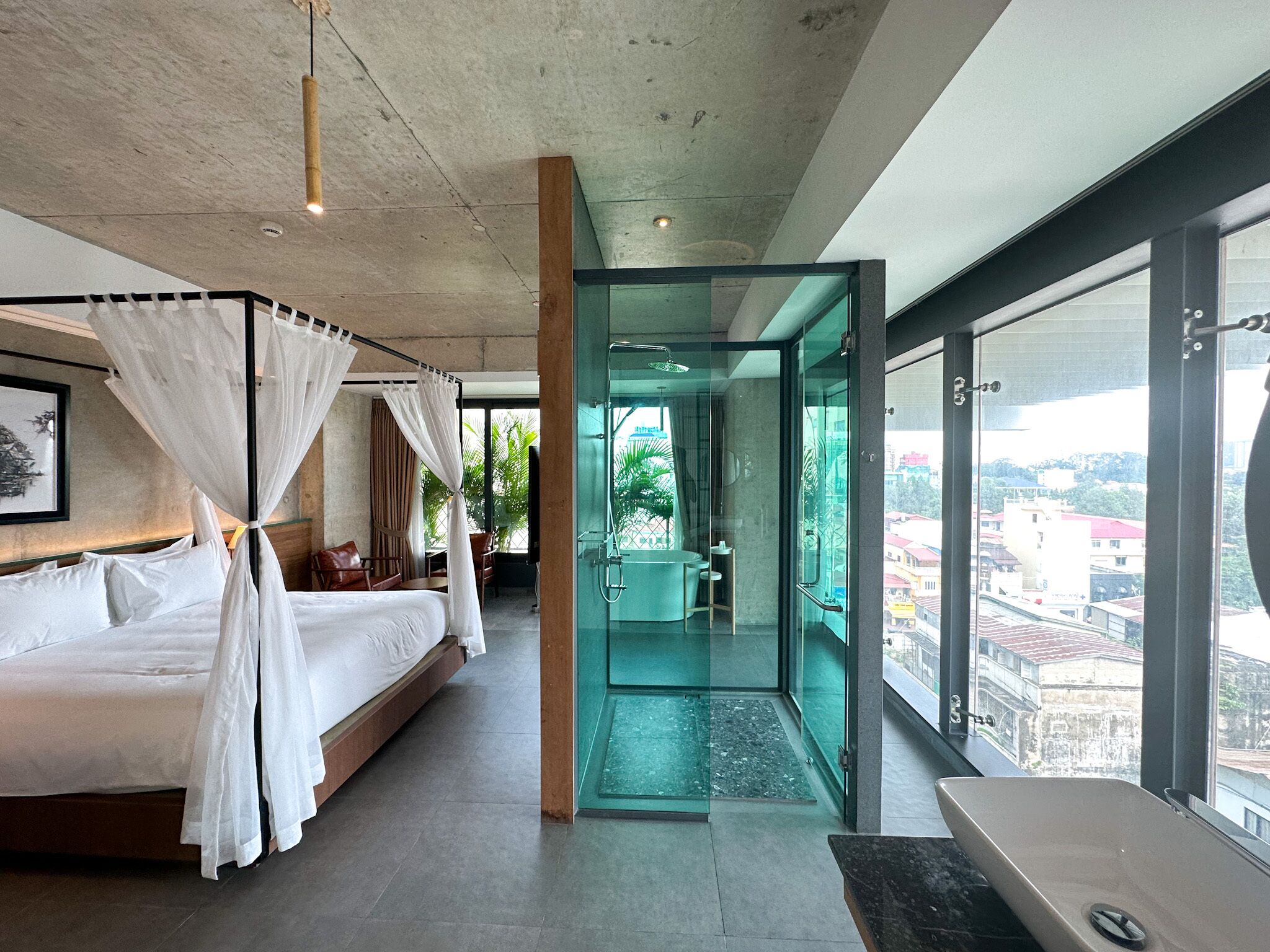 Royal Palace Suites Hotel by Caerus