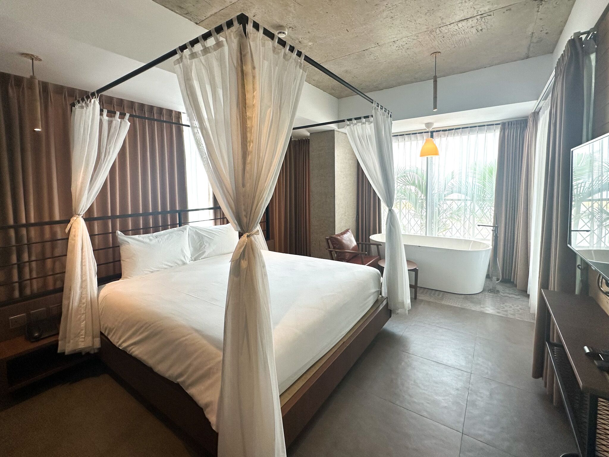 Royal Palace Suites Hotel by Caerus