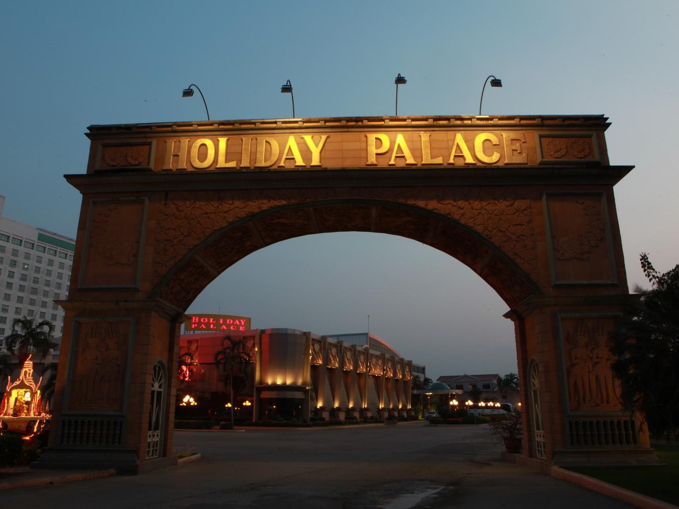 Holiday Palace Resort & Casino