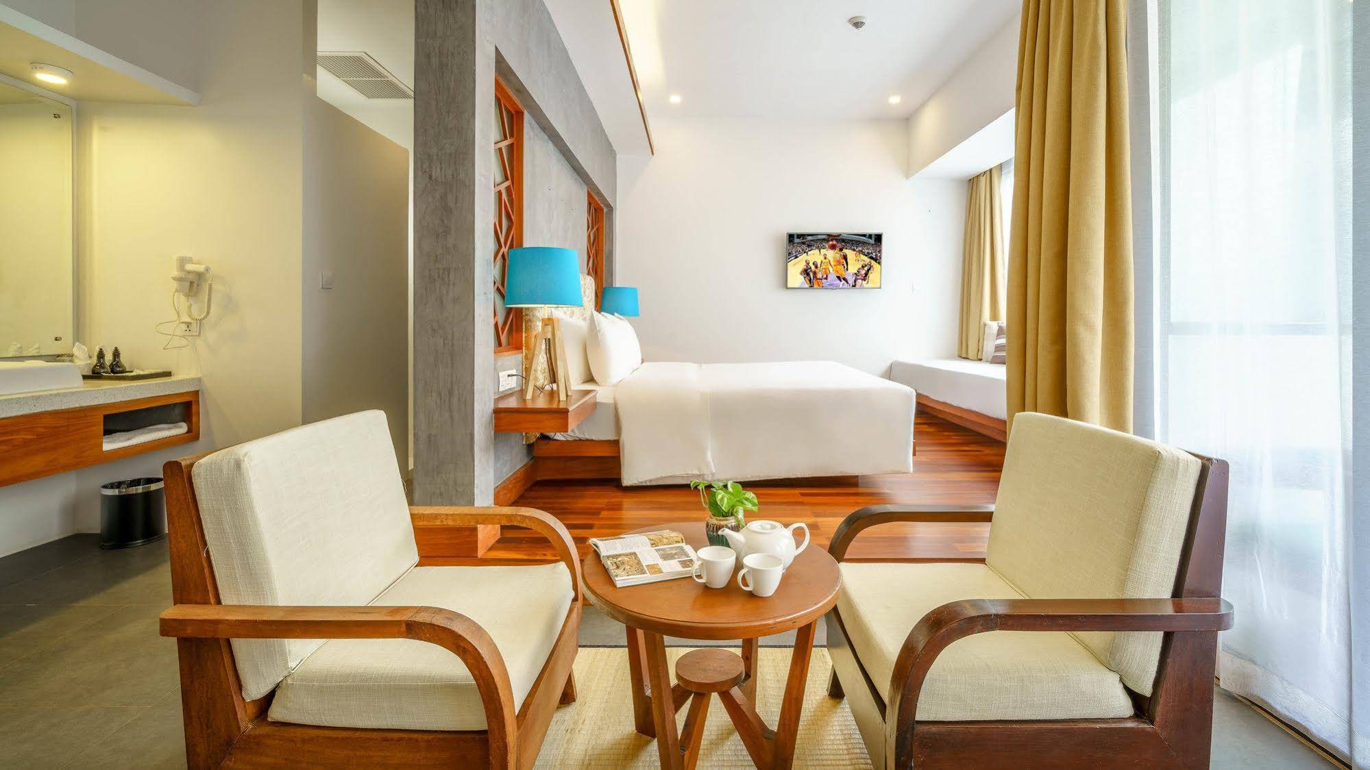 Secondfold Residence