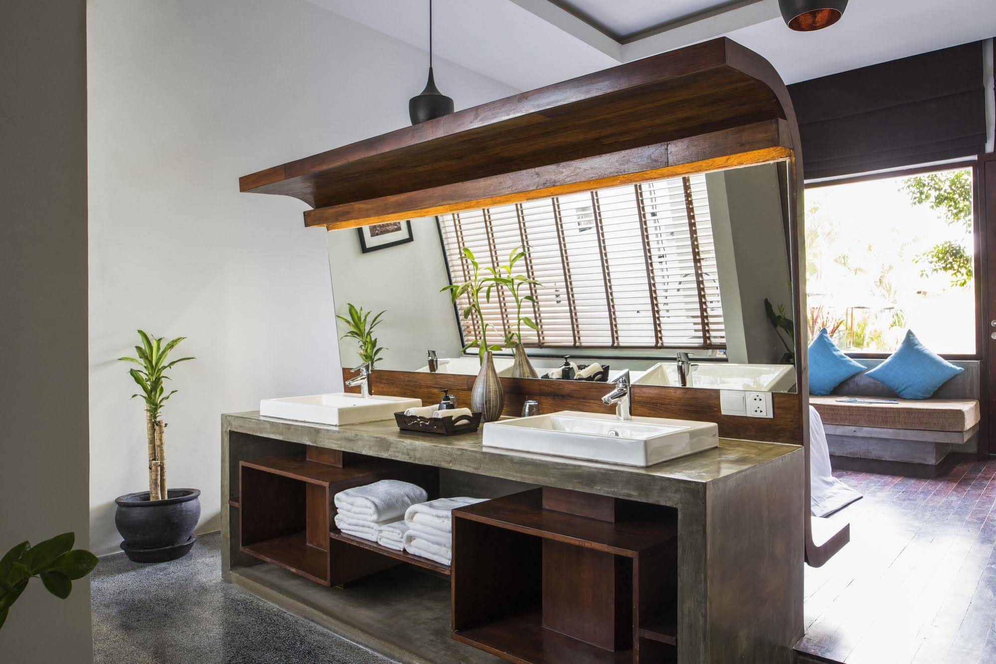 Chronicle Residence & Spa Chronicle Residence & Spa