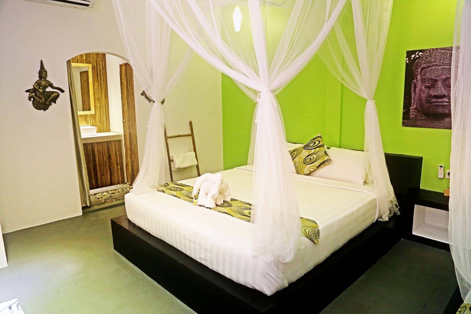Green Leaf Boutique