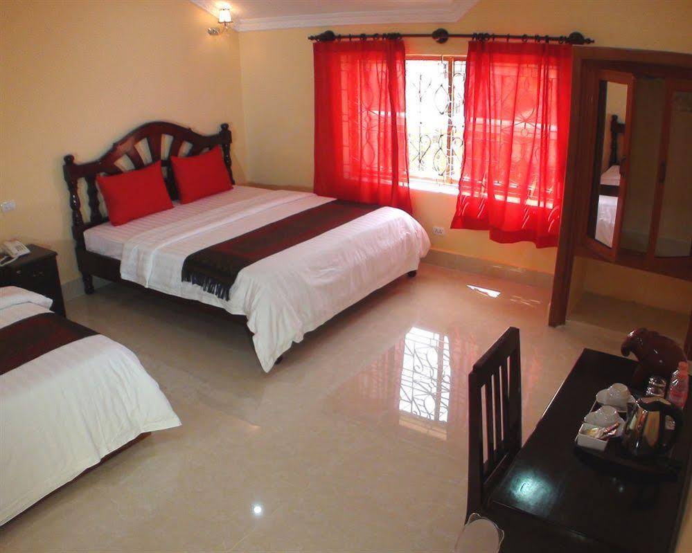Hotel 20th Street Wat Bo.