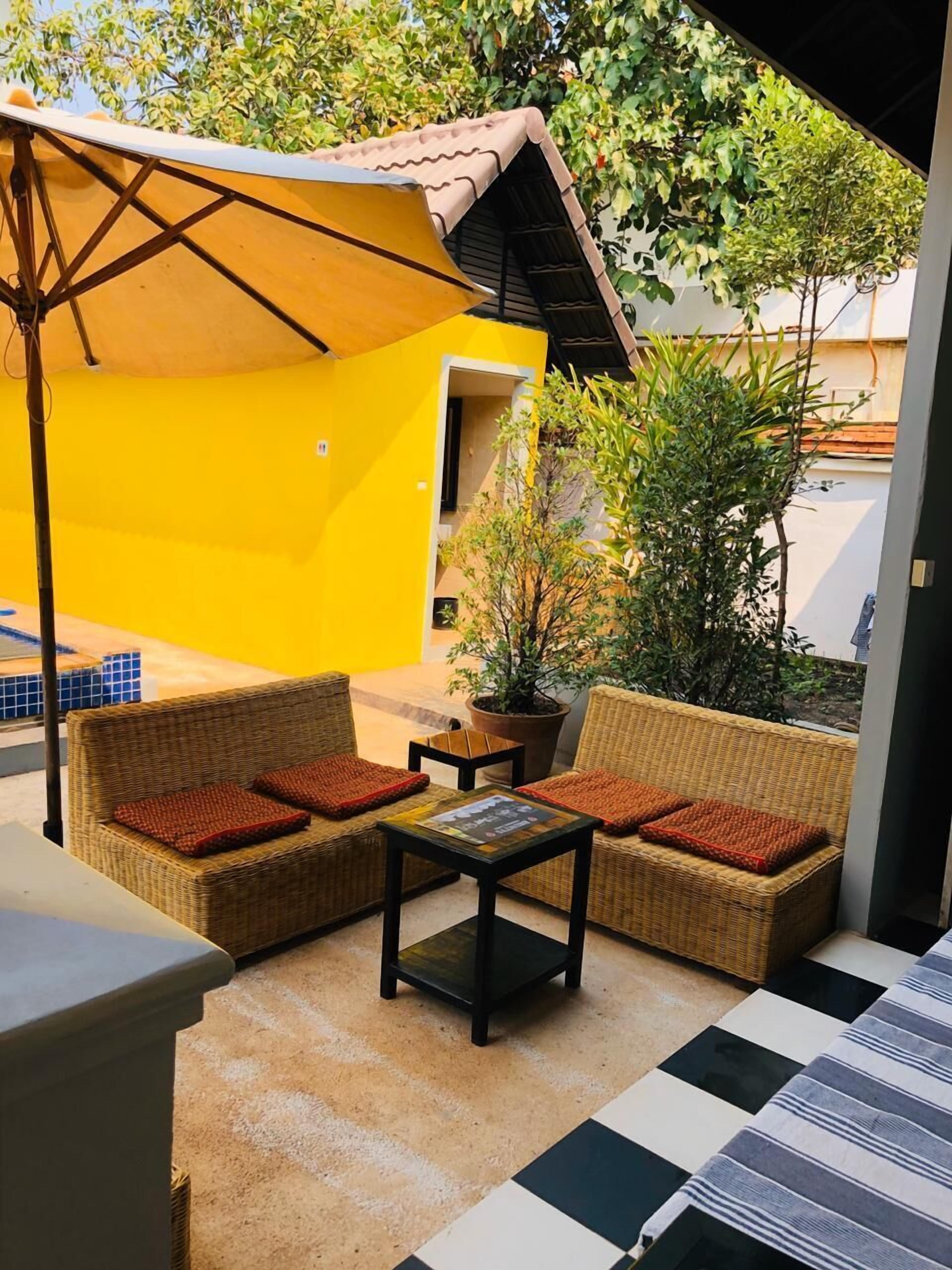 Isirafu Hotel & Residence