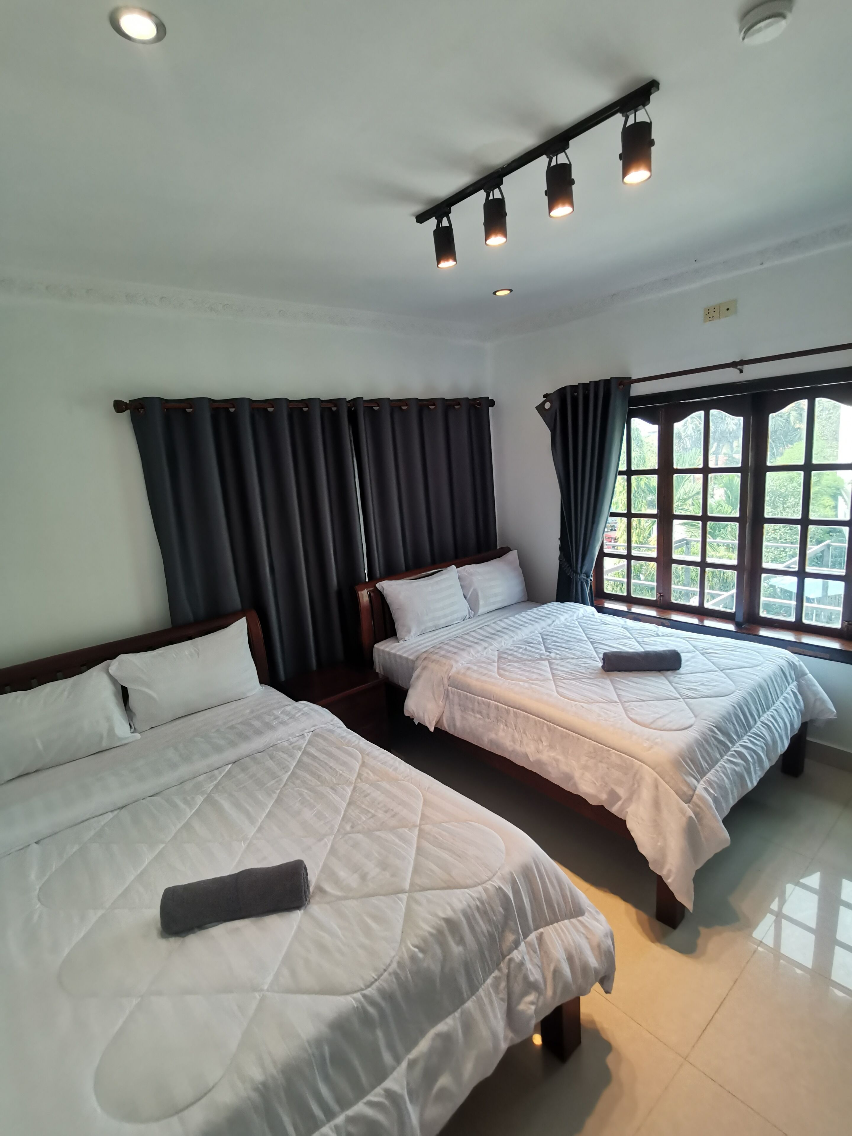 Mad Monkey Hostel Siem Reap