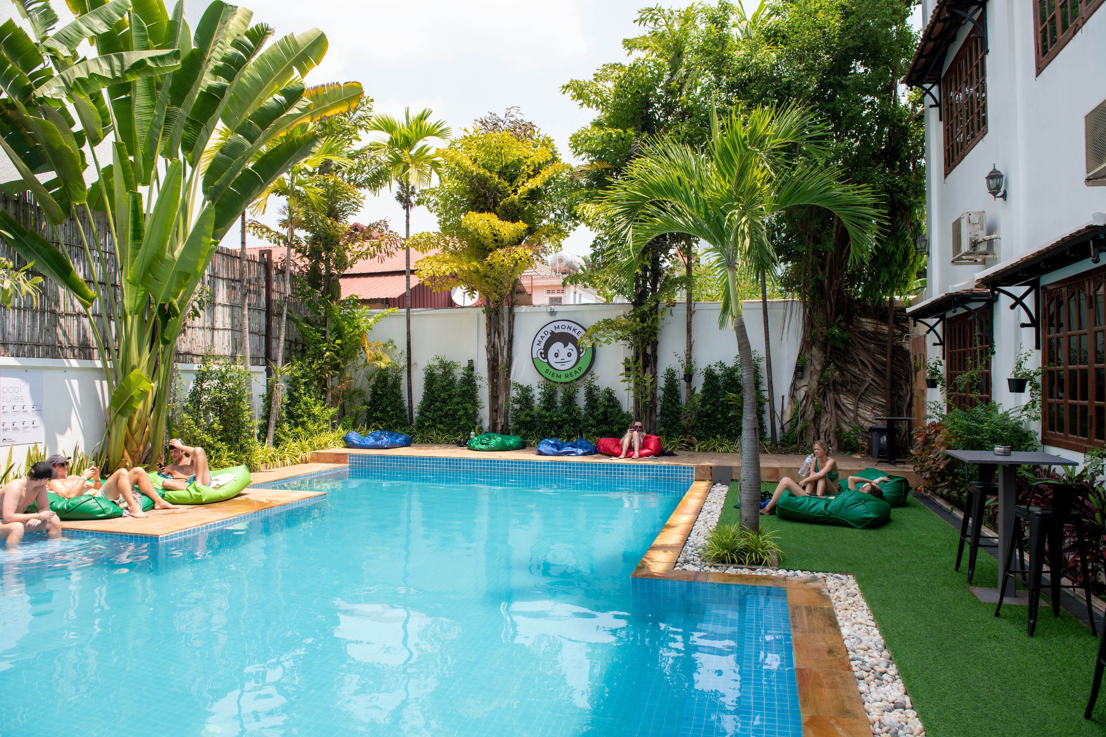 Mad Monkey Hostel Siem Reap