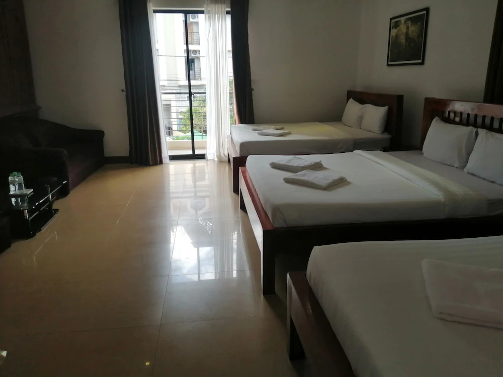 Nuon Oudom Angkor Boutique