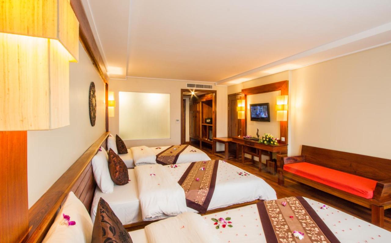 Royal Empire Hotel