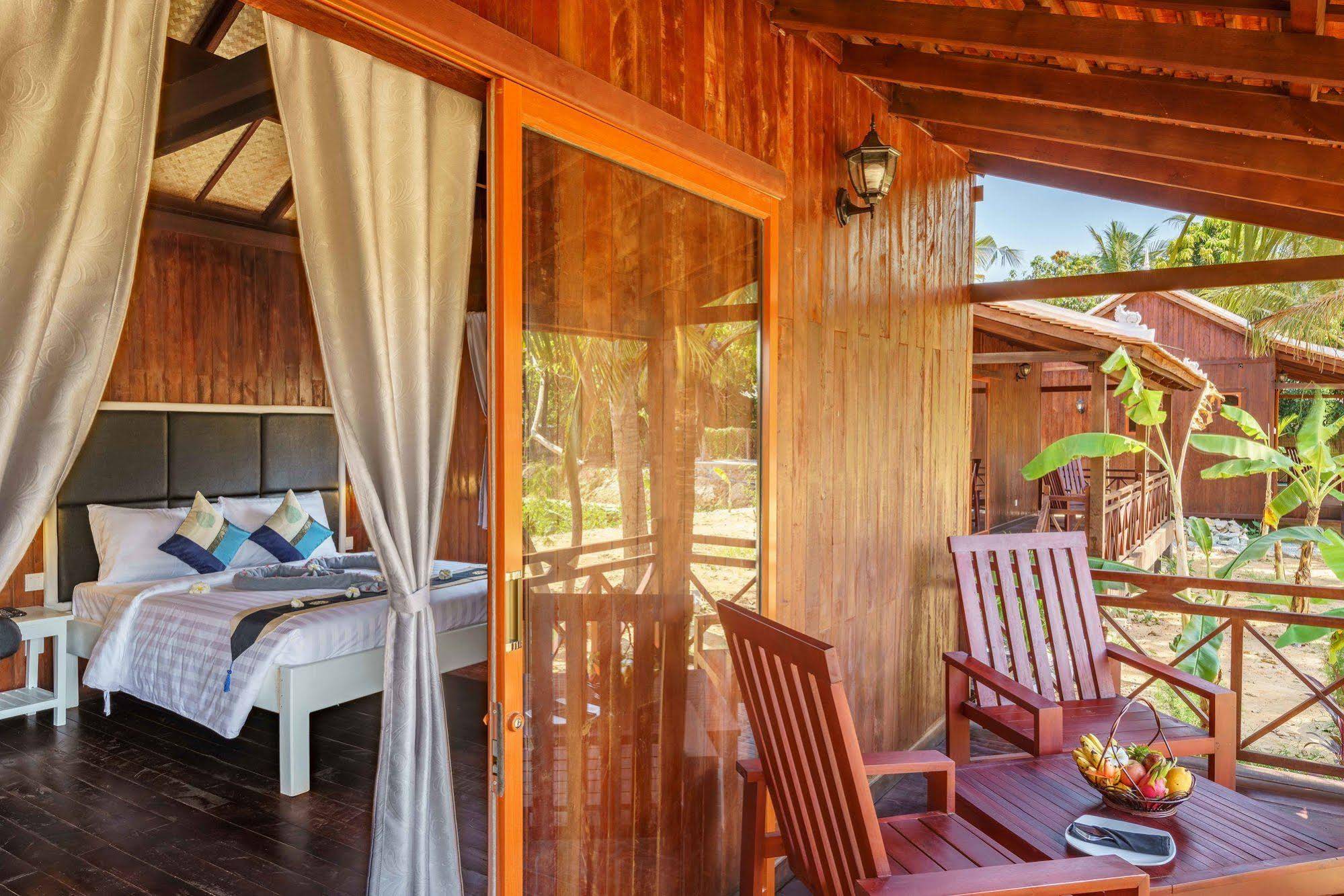 Tan Sour Resort