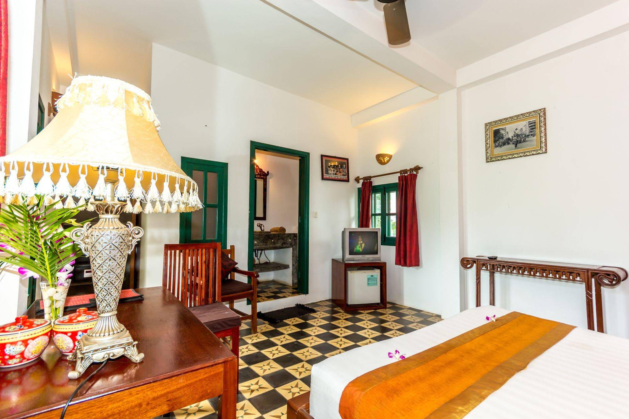Villa Wat Damnak