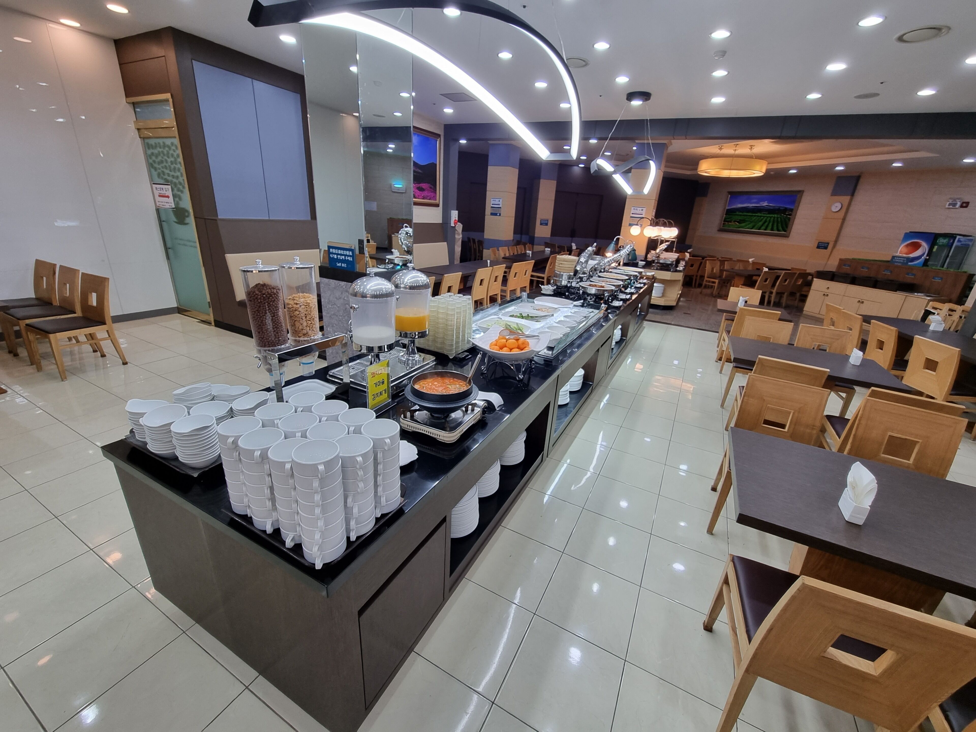 Aewol Beach Hotel