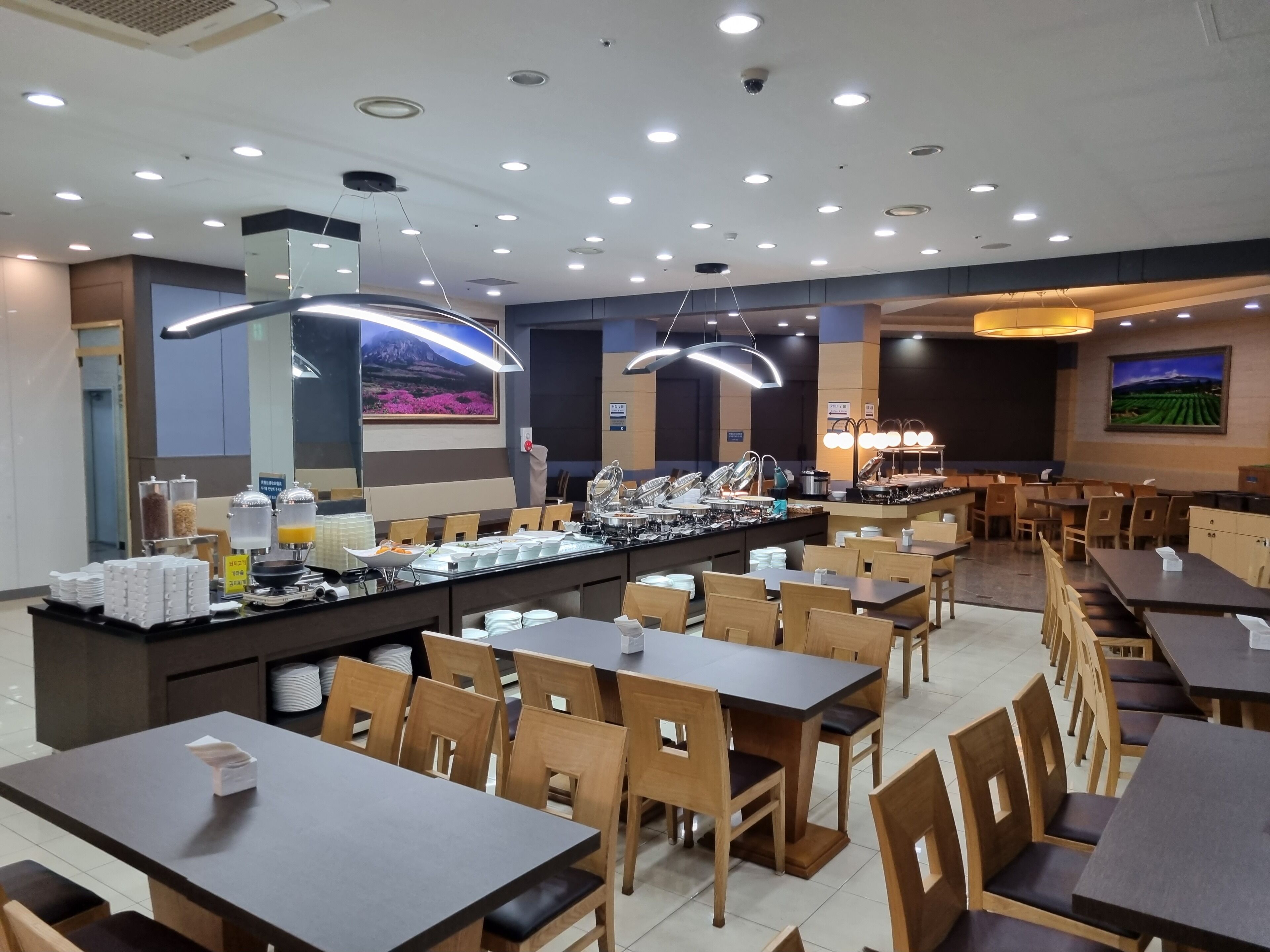 Aewol Beach Hotel