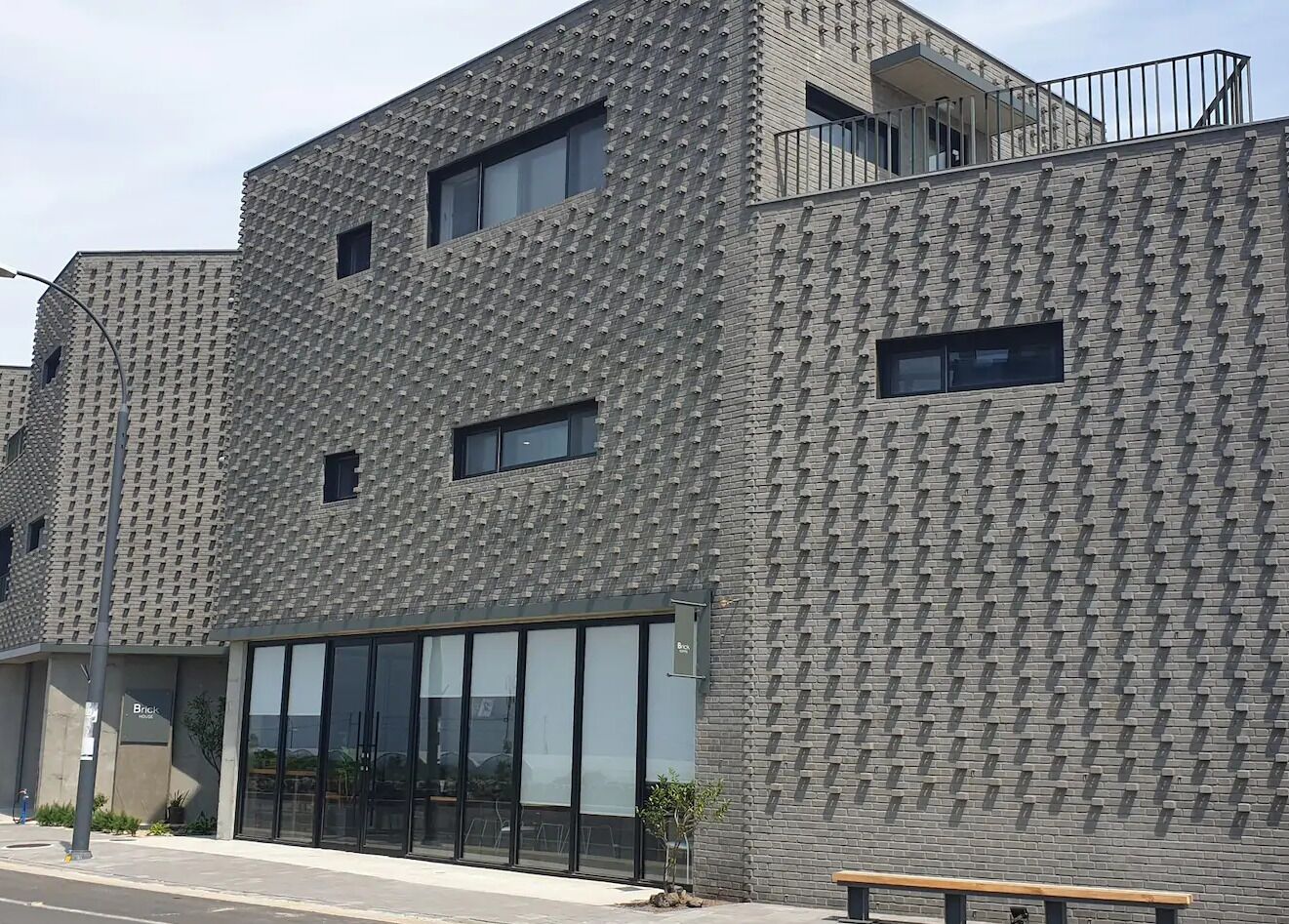 Aewol Brick House