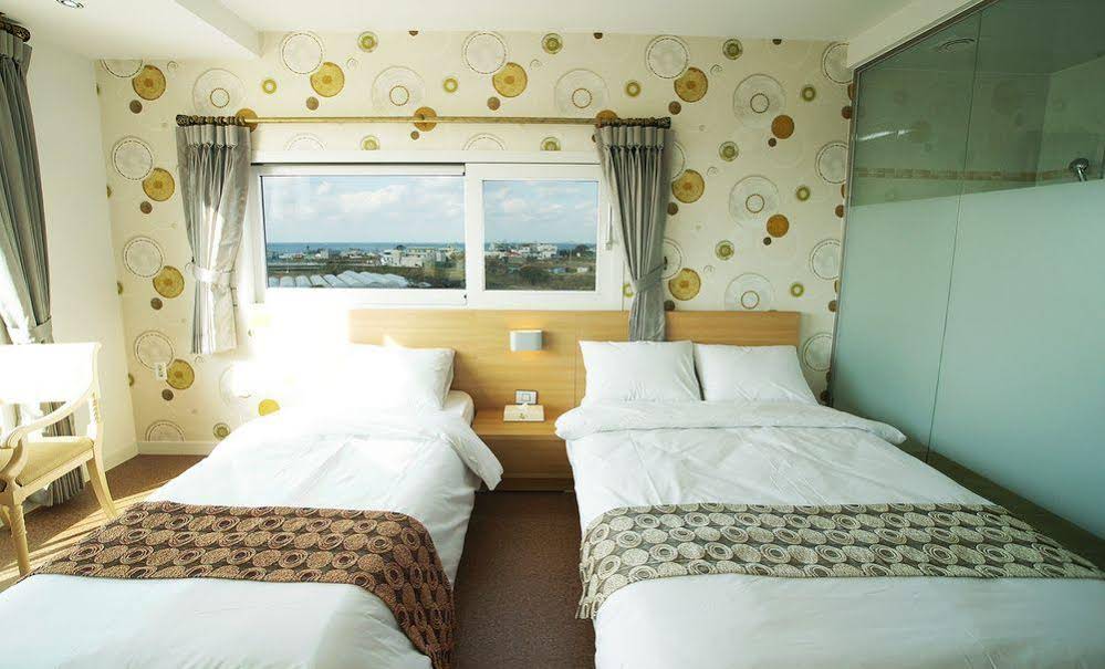 Ain People Hotel