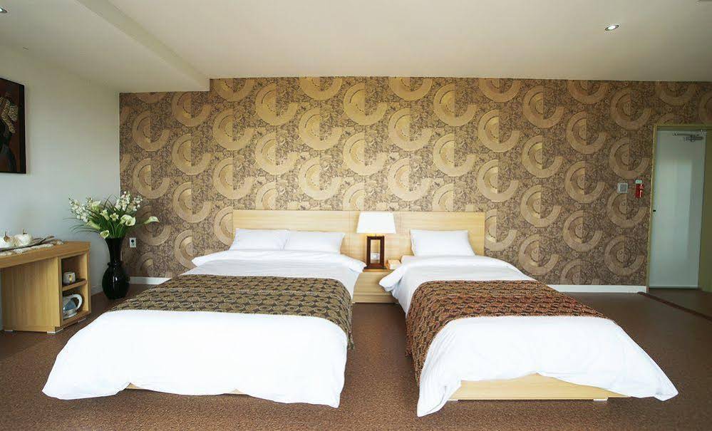 Ain People Hotel