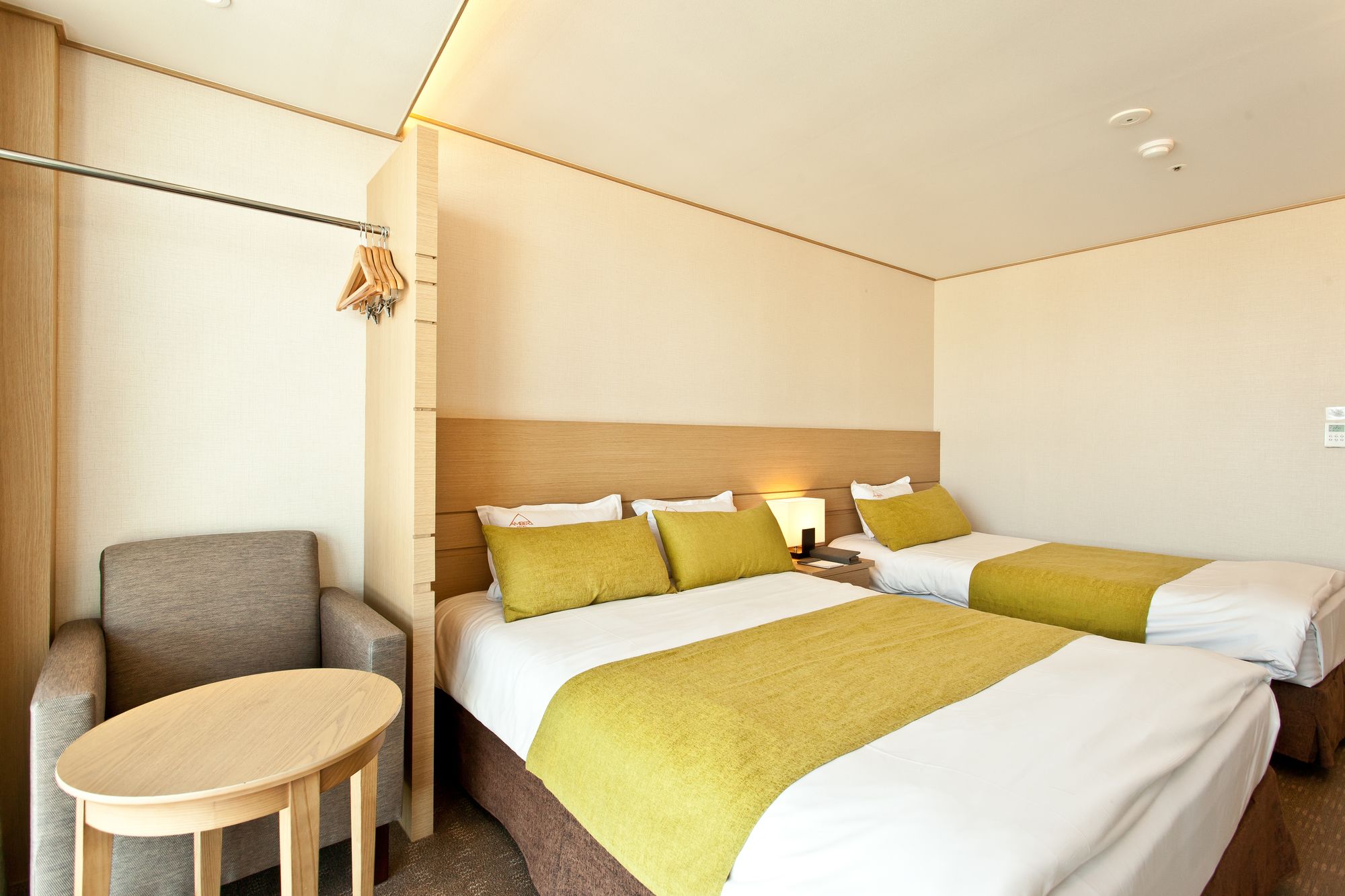 Amber Hotel Central