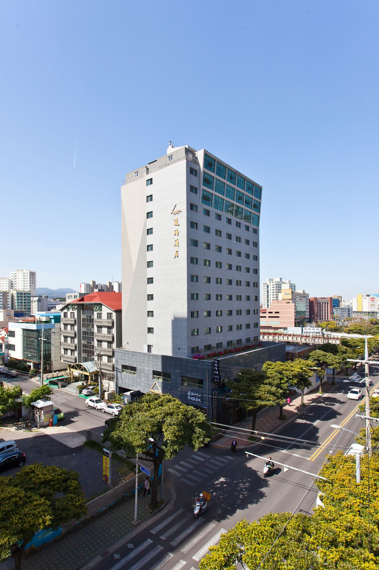 Amber Hotel Central