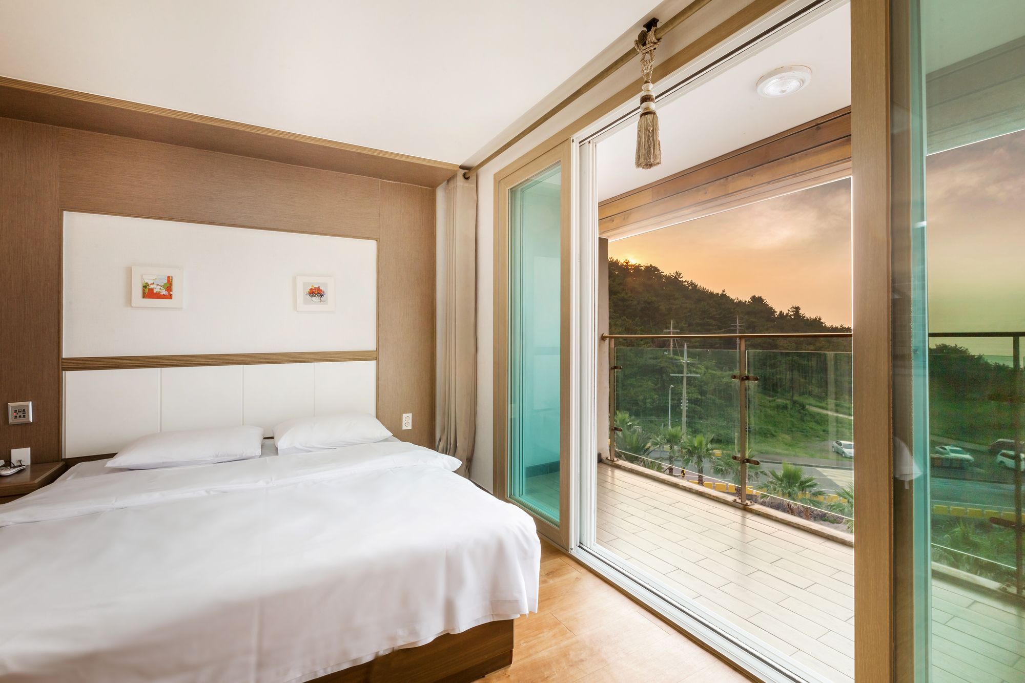 Amoureux Resort