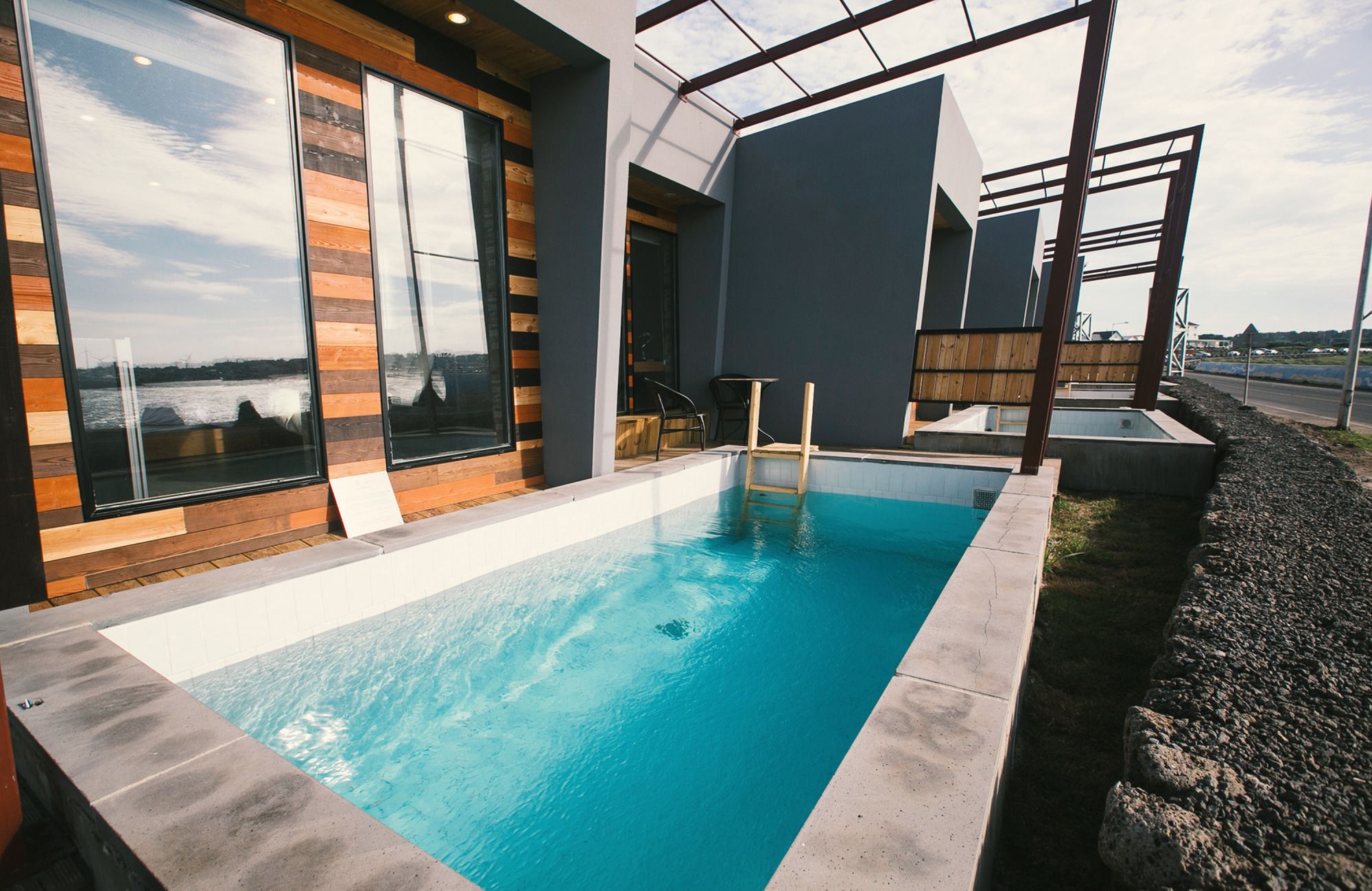 Aqua BEAutique