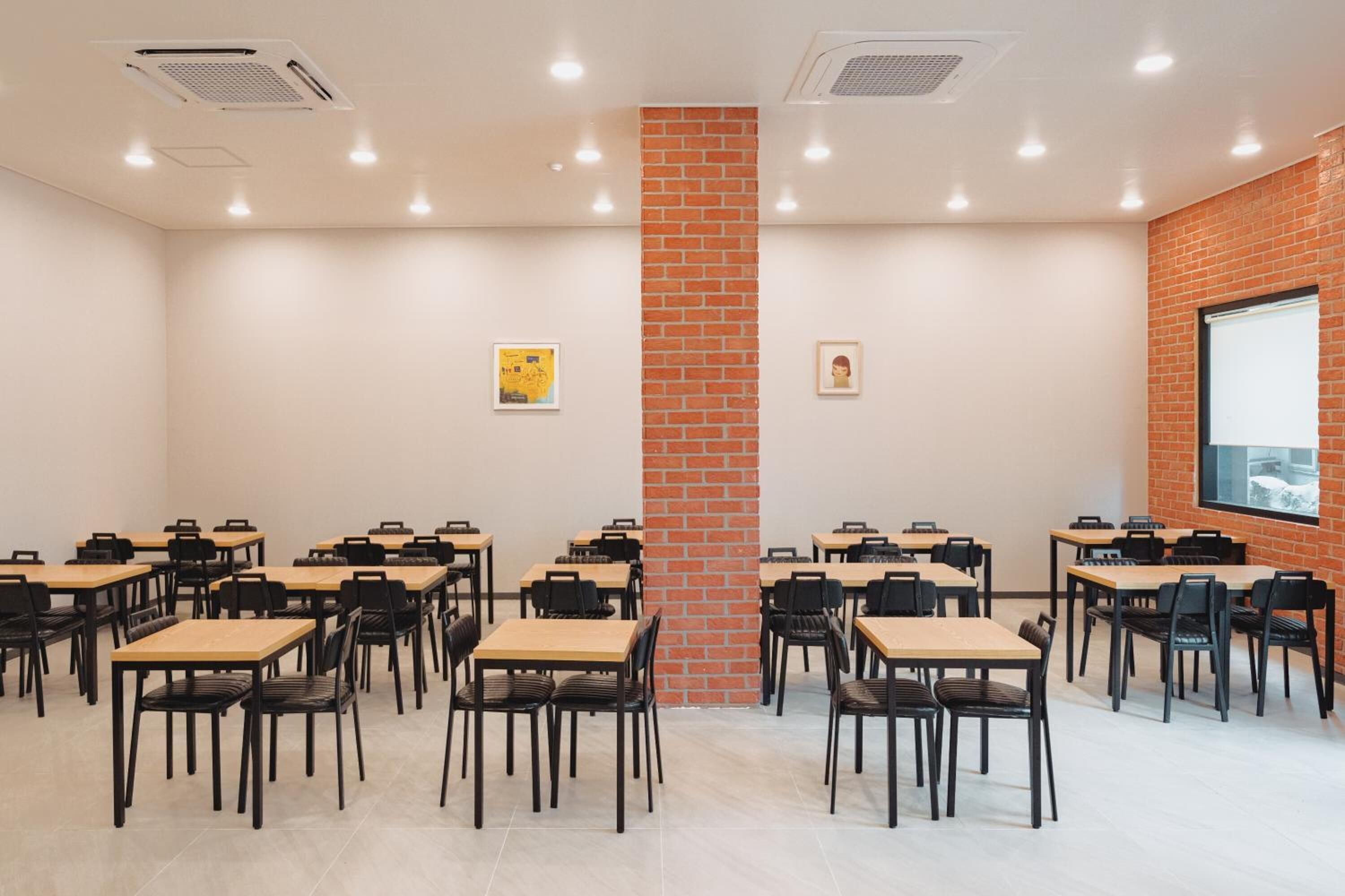 Aroomi Hotel Hyupjae