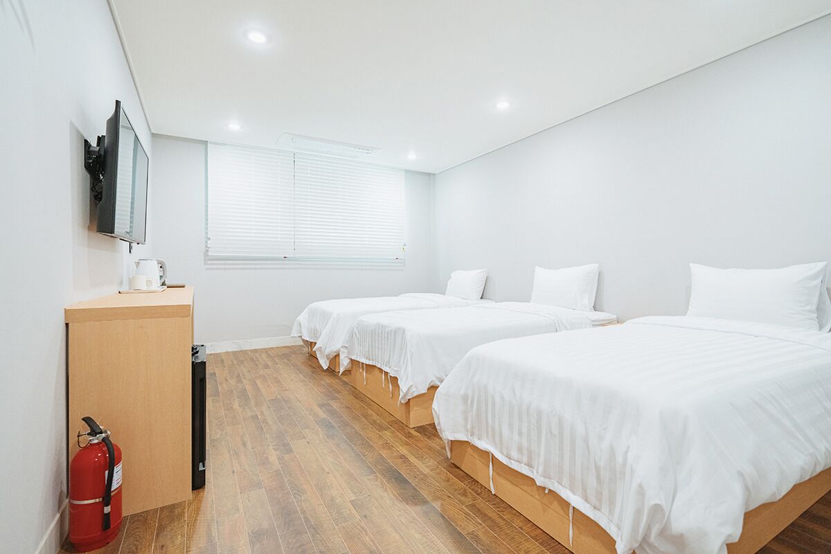 Aroomi Hotel Hyupjae